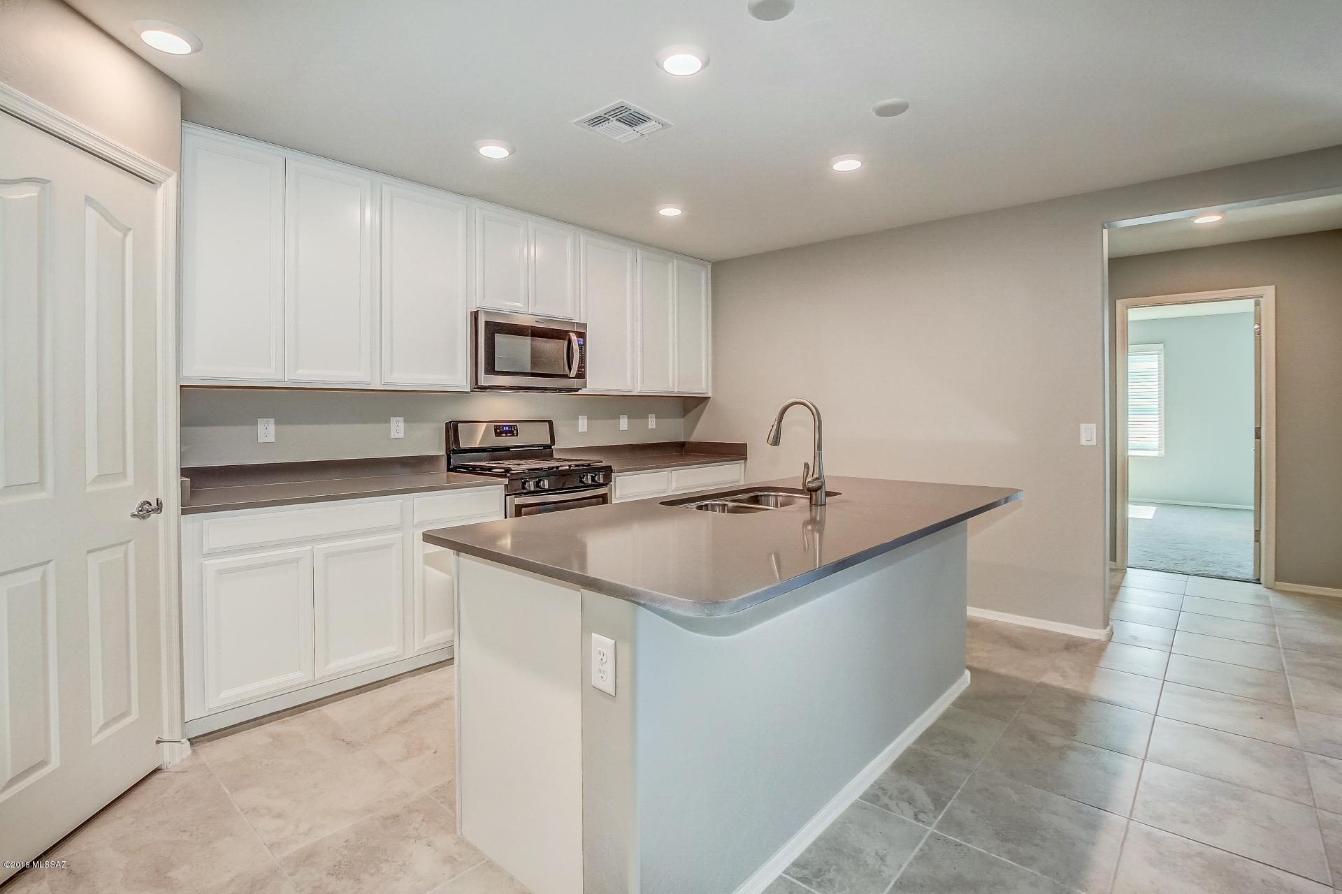 Oakmore At Midvale (1-65) - Residential