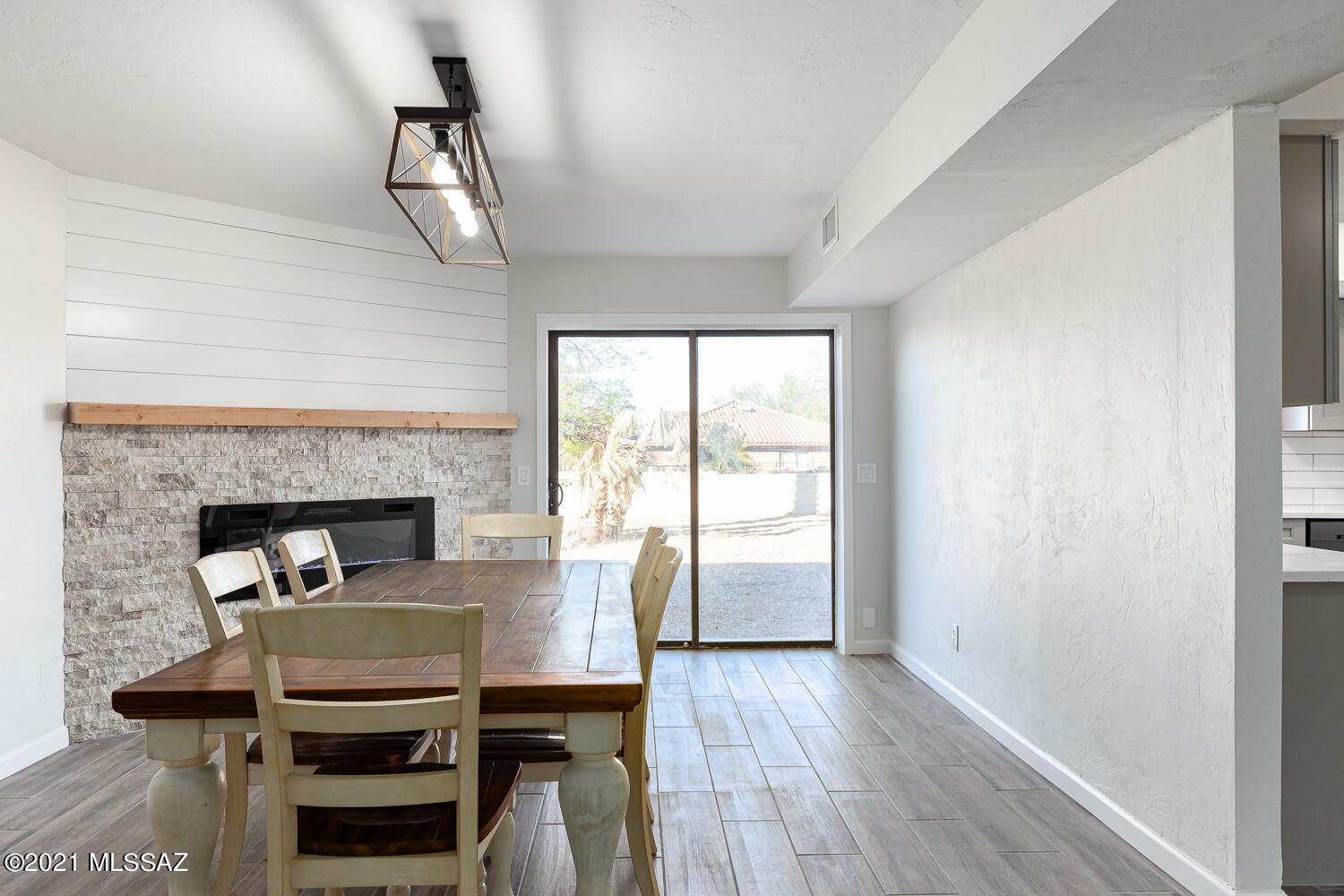 Valle Verde Del Norte (1-100) - Residential
