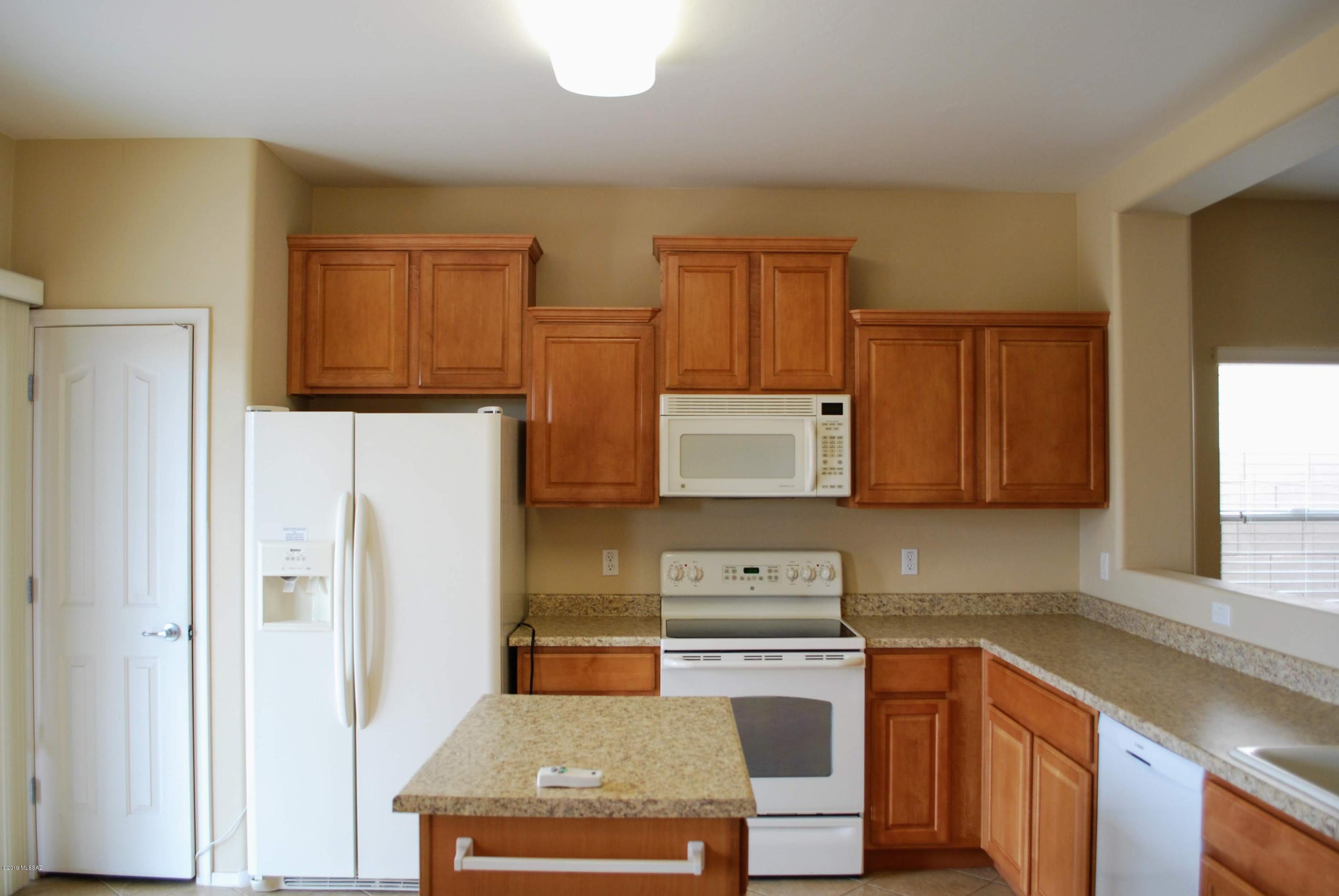 Rancho Resort Phase 111 (1-205) - Residential Lease