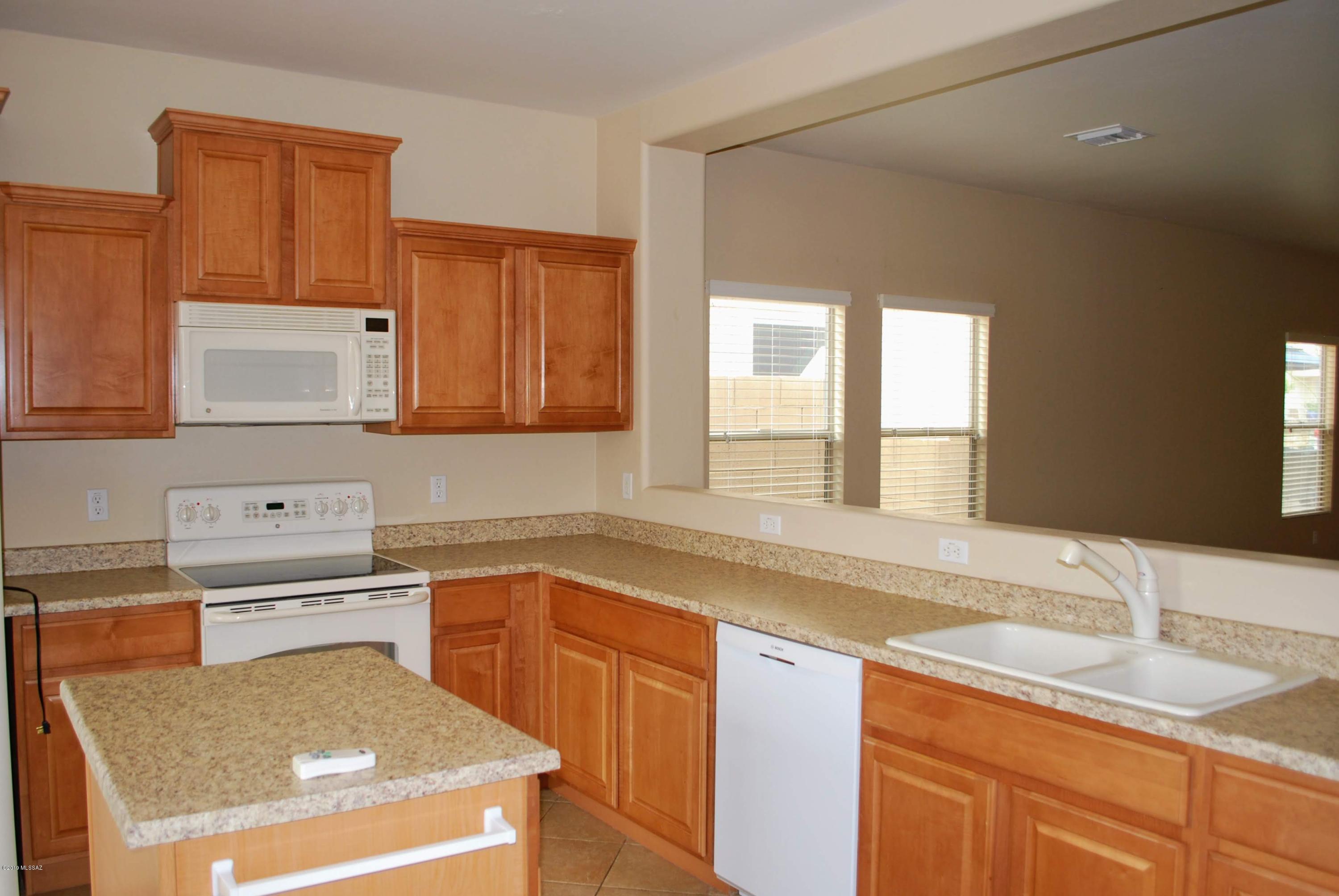 Rancho Resort Phase 111 (1-205) - Residential Lease