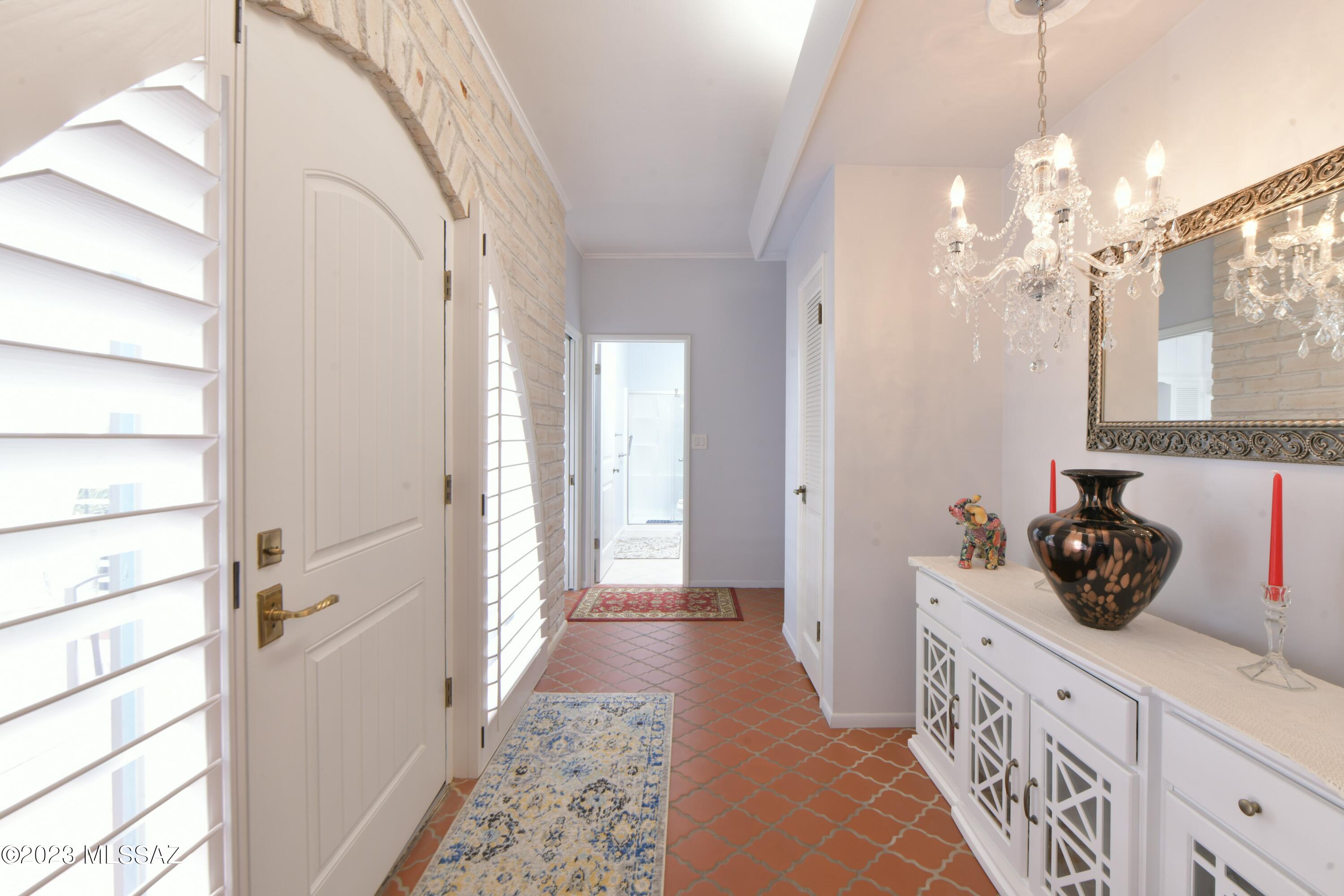 Las Lomitas (1) - Residential