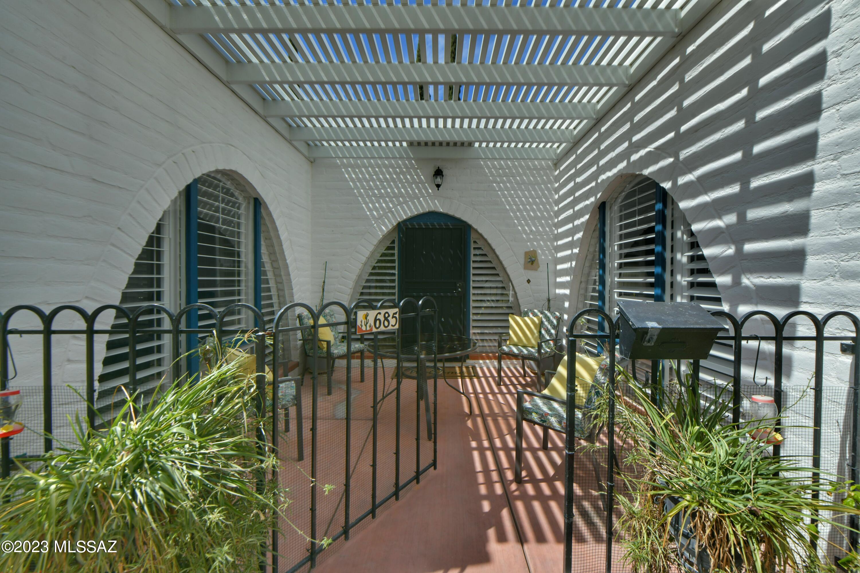 Las Lomitas (1) - Residential