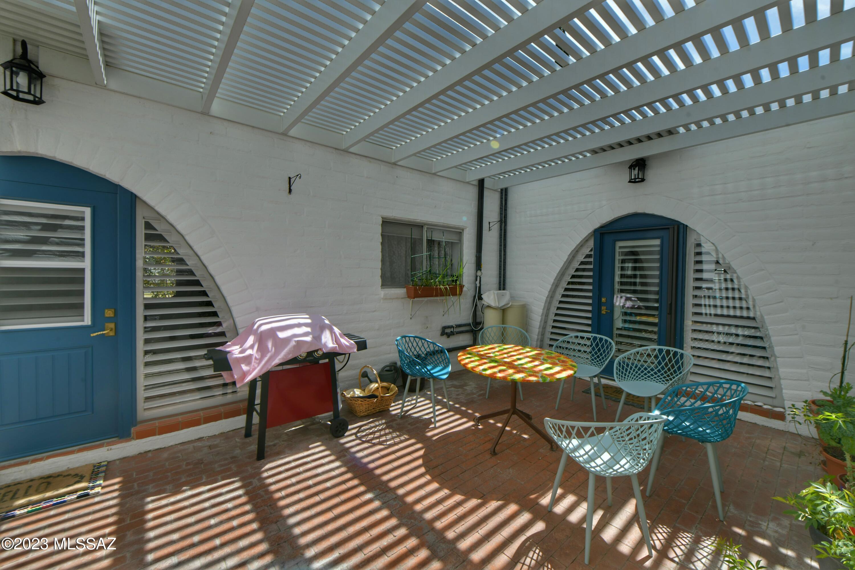 Las Lomitas (1) - Residential