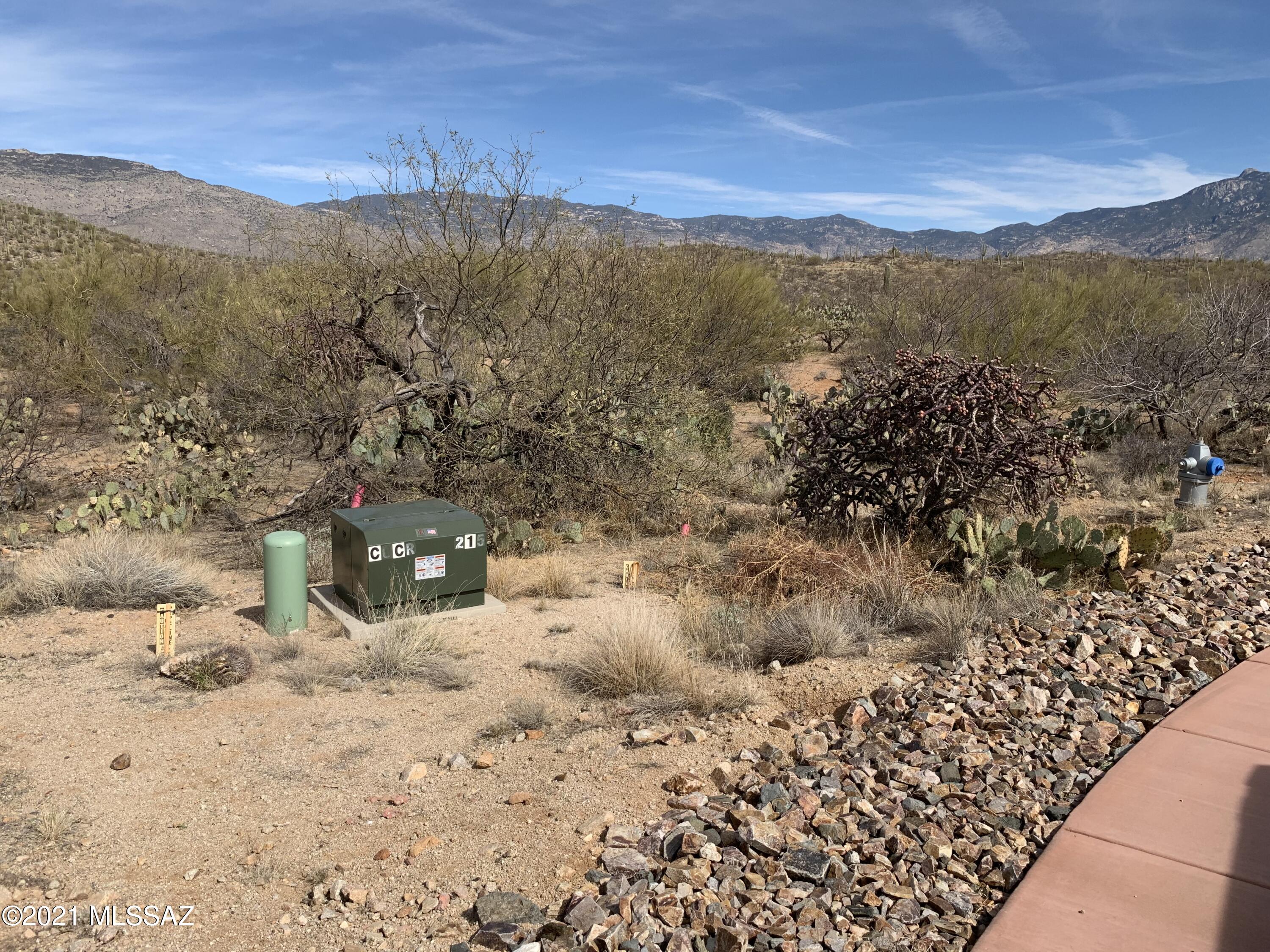 Coyote Creek (1-395) - Land