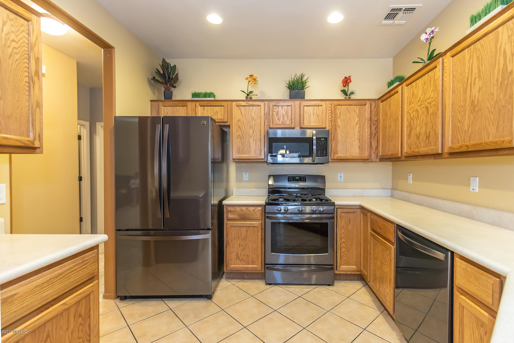 Black Horse (1-411) - Residential