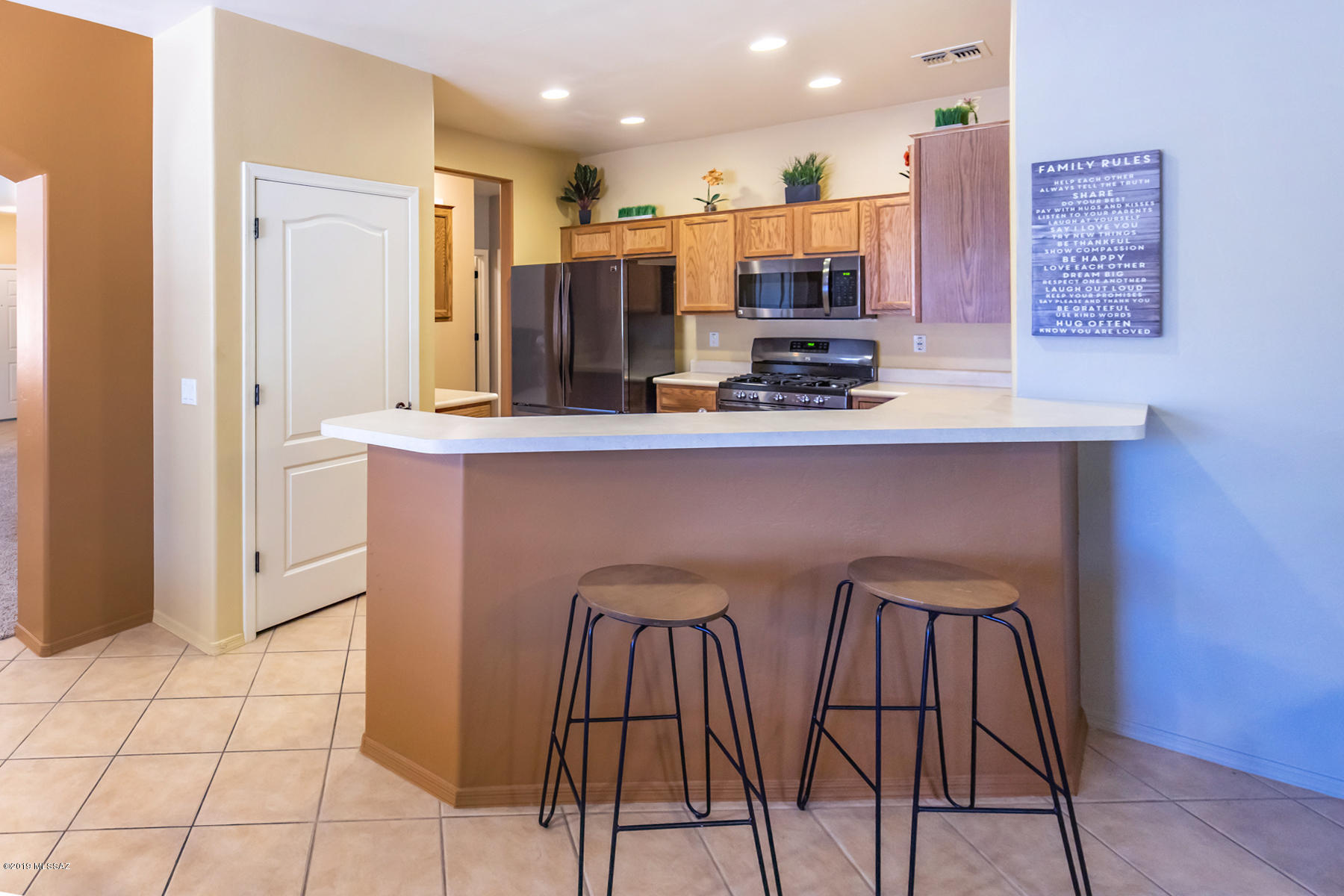 Black Horse (1-411) - Residential