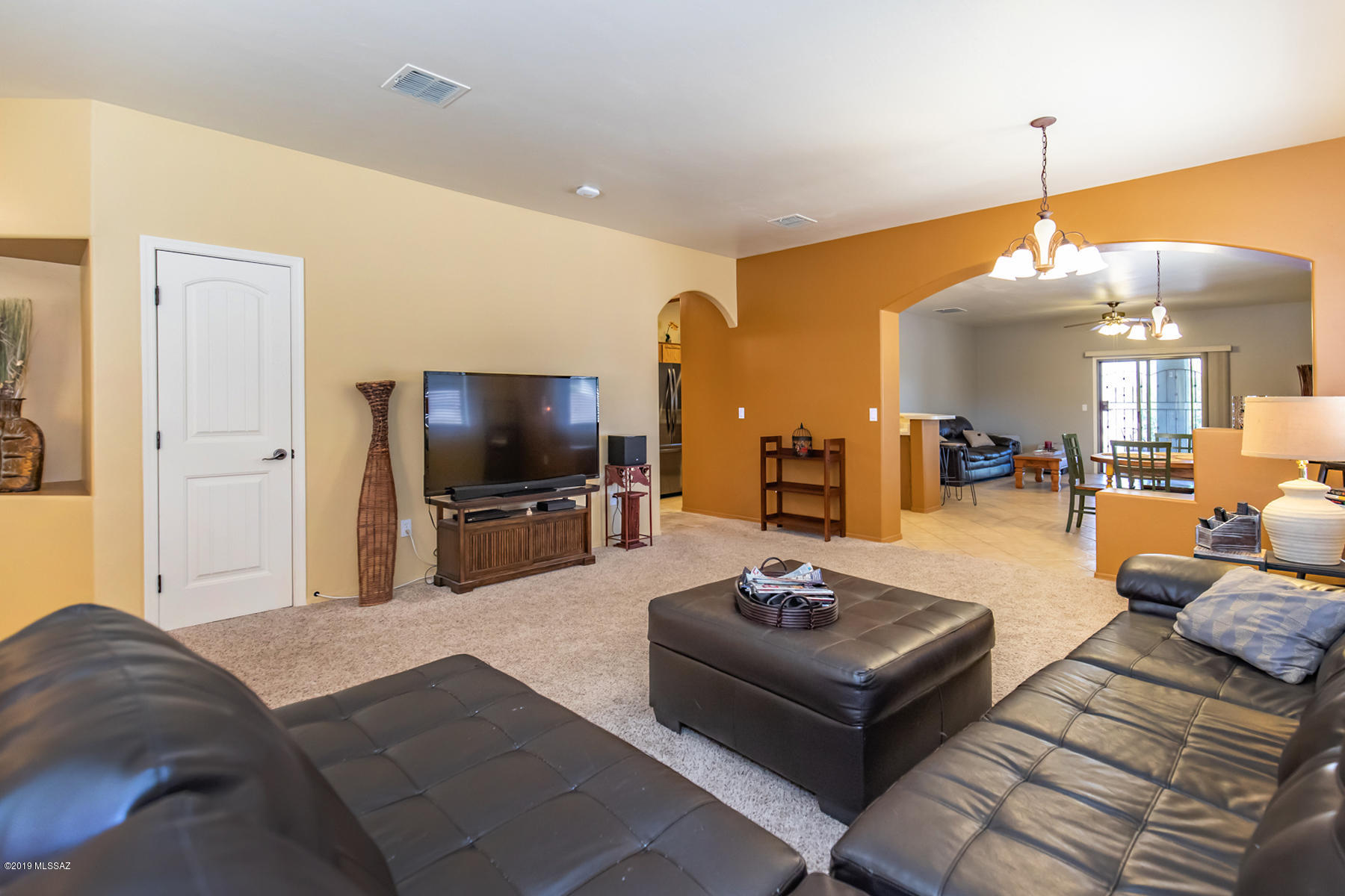 Black Horse (1-411) - Residential
