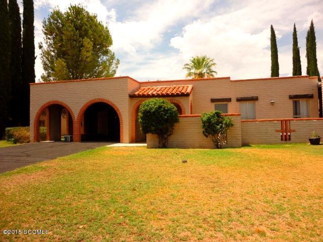 Very nice move in ready 3 bedroom, 2 bathroom townhome with wood laminate flooring. Plenty of entertaining areas with a formal dining room off remodeled kitchen , nice sized living room and Arizona room. Also enclosed back patio. Community swimming pool for the summer heat.