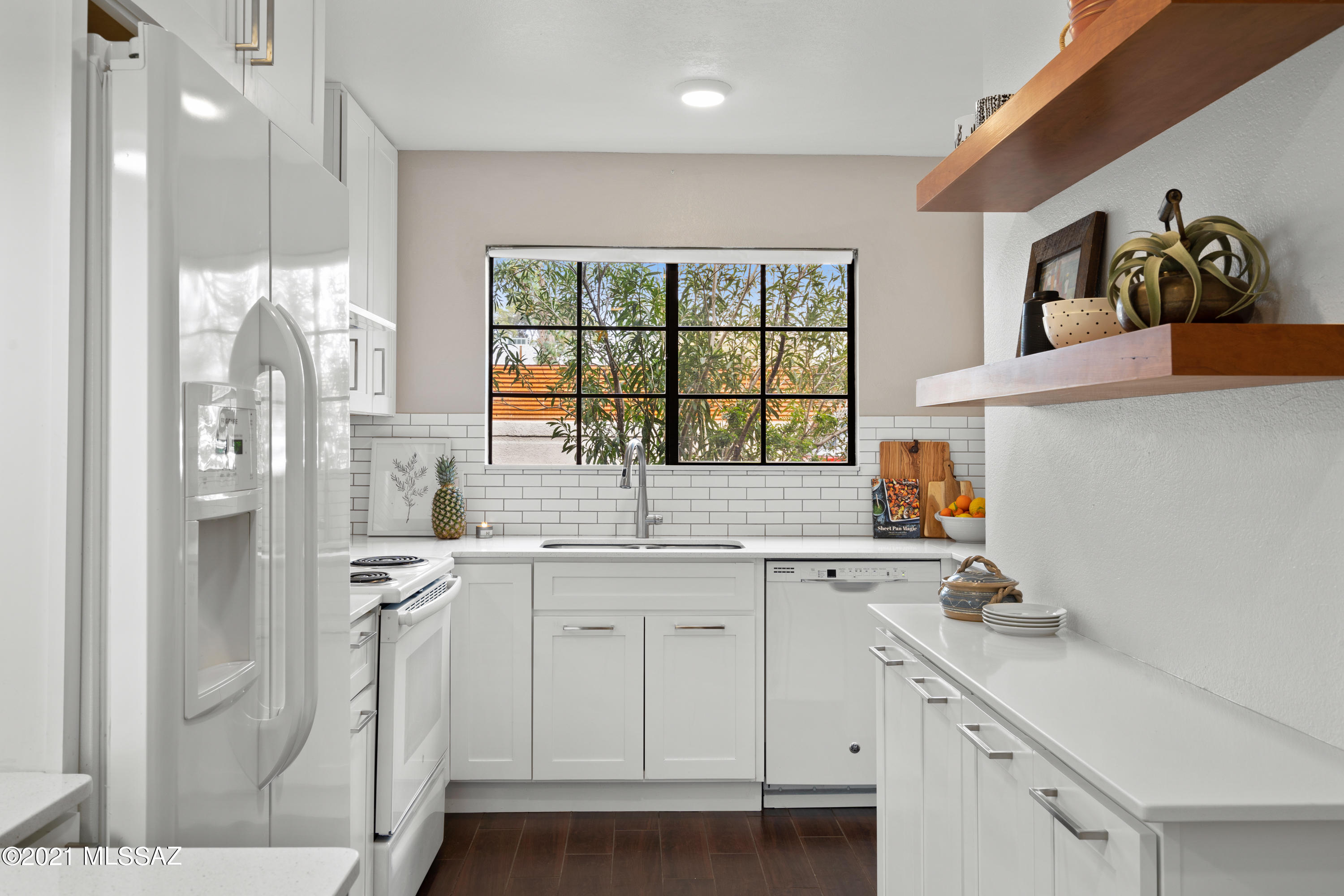 East Elm Place Townhomes (1-10) - Residential