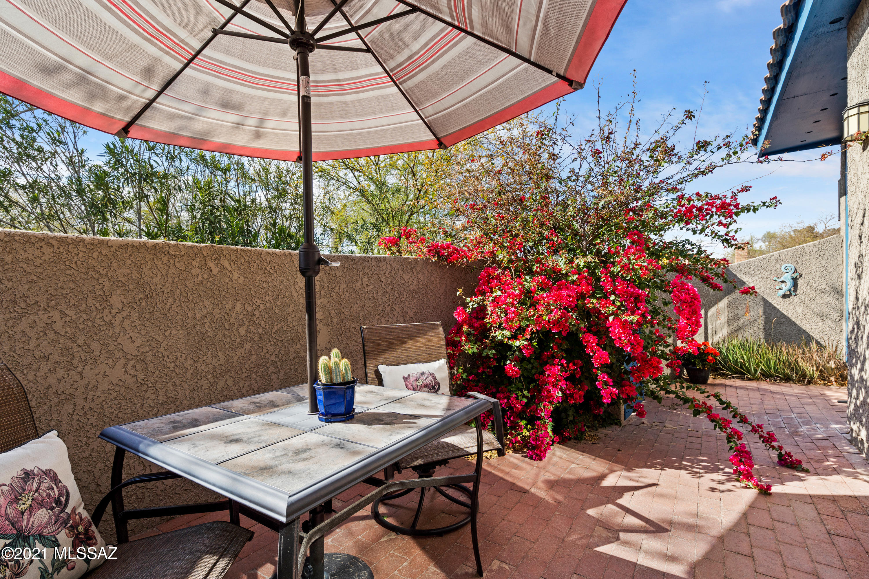 East Elm Place Townhomes (1-10) - Residential