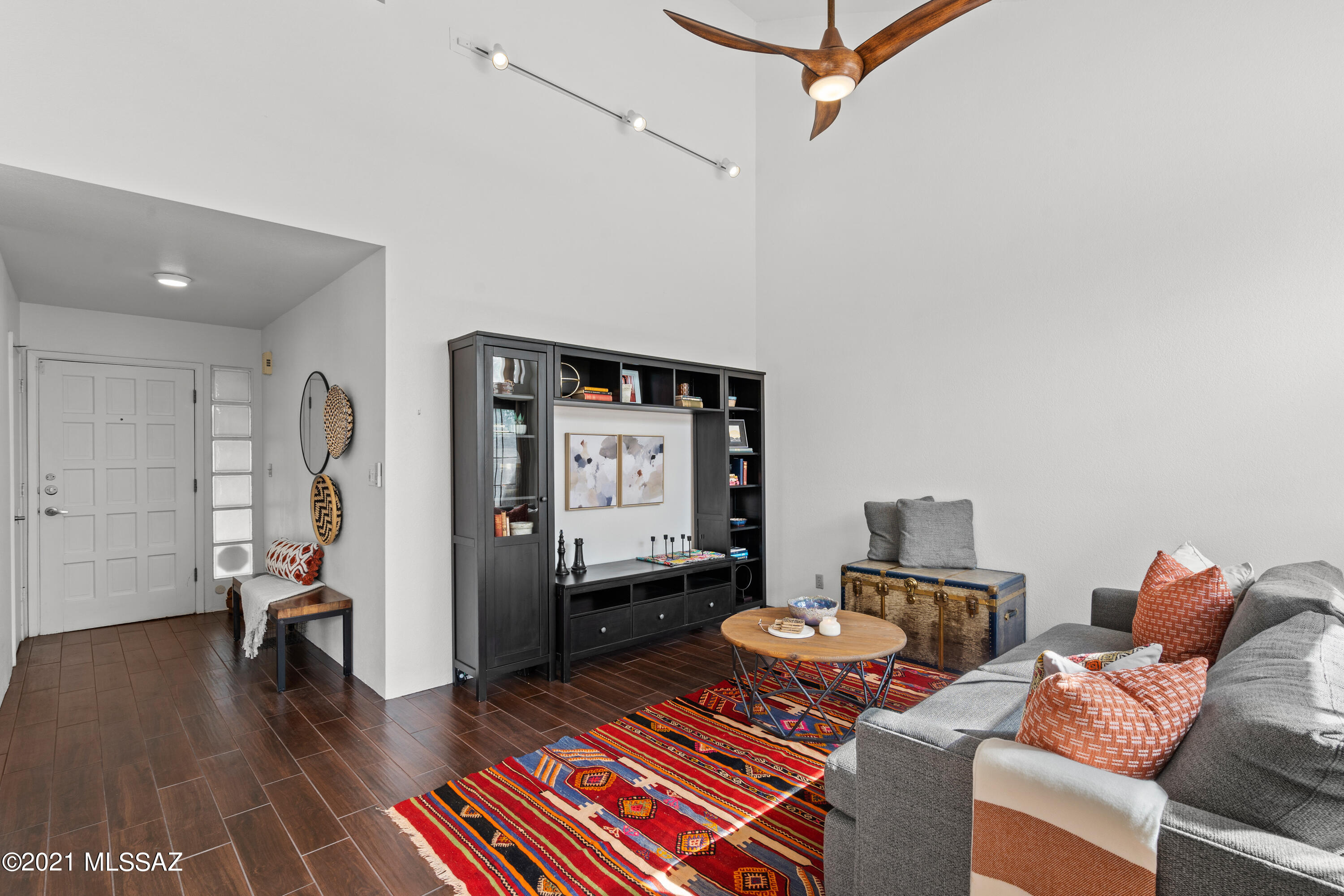 East Elm Place Townhomes (1-10) - Residential