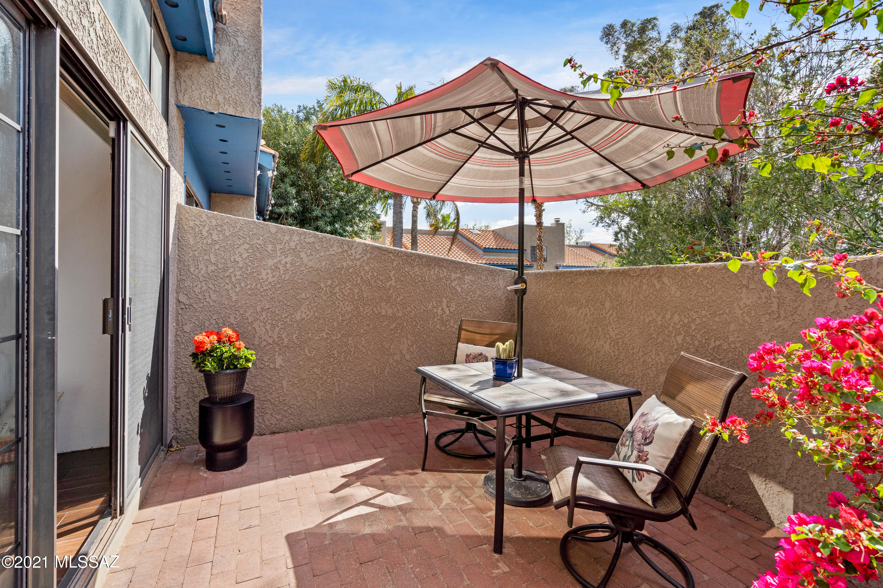 East Elm Place Townhomes (1-10) - Residential