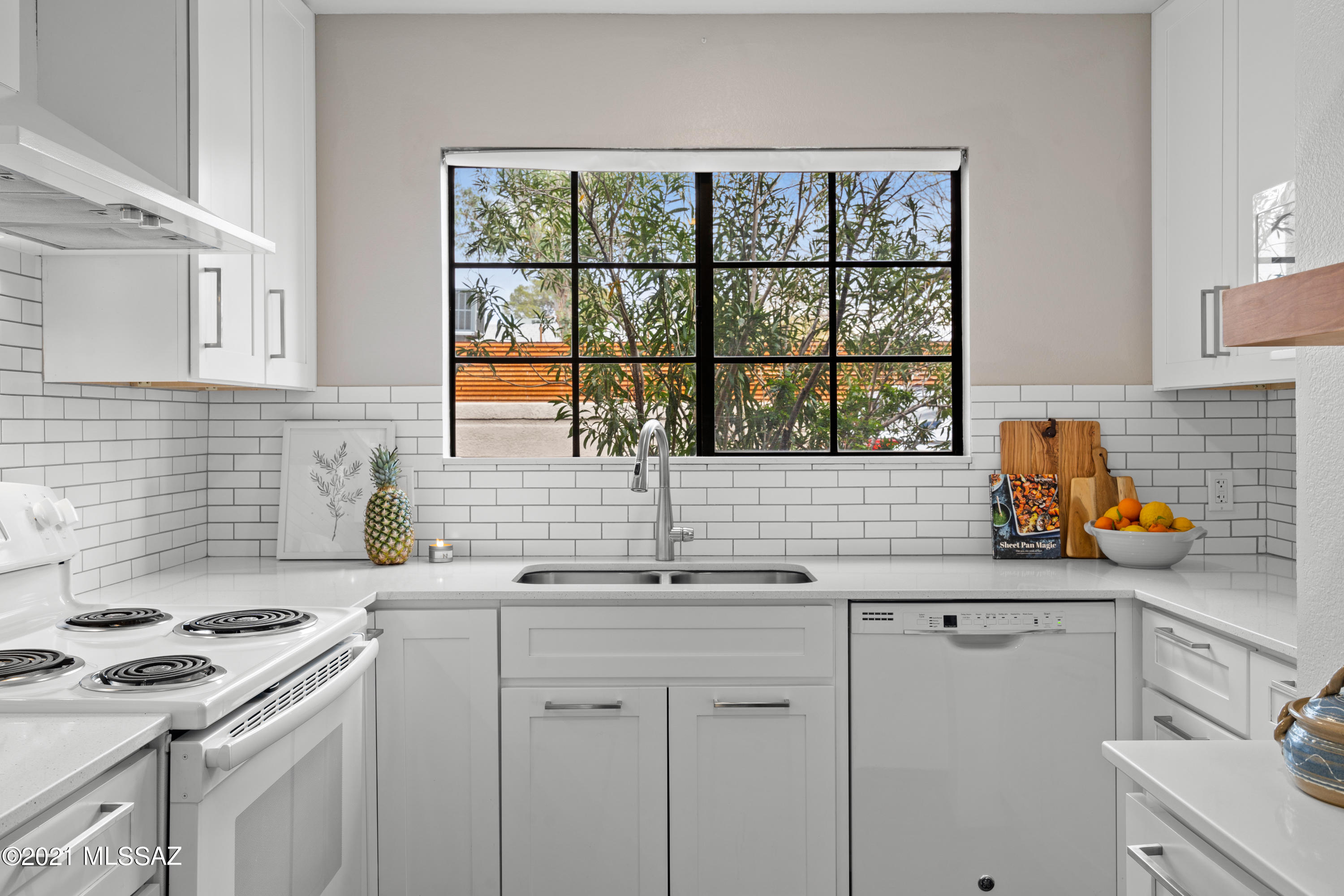 East Elm Place Townhomes (1-10) - Residential
