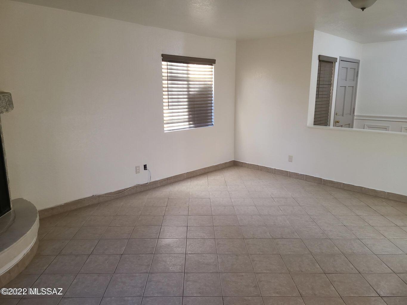 Las Casas Bellas Condo (1-44) - Residential Lease