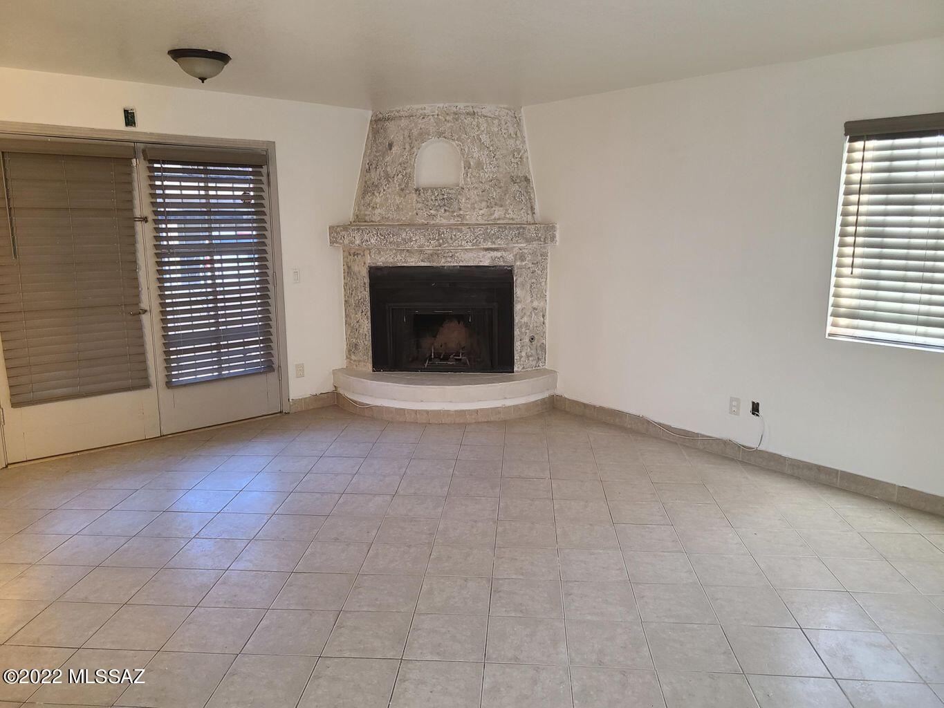 Las Casas Bellas Condo (1-44) - Residential Lease