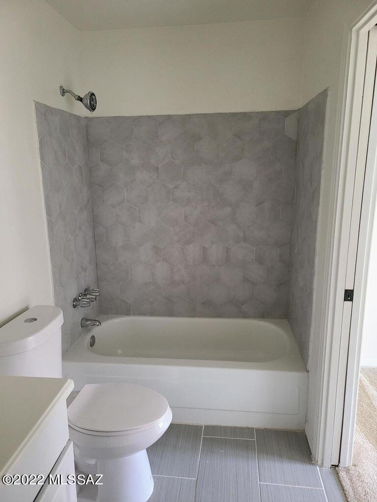 Las Casas Bellas Condo (1-44) - Residential Lease