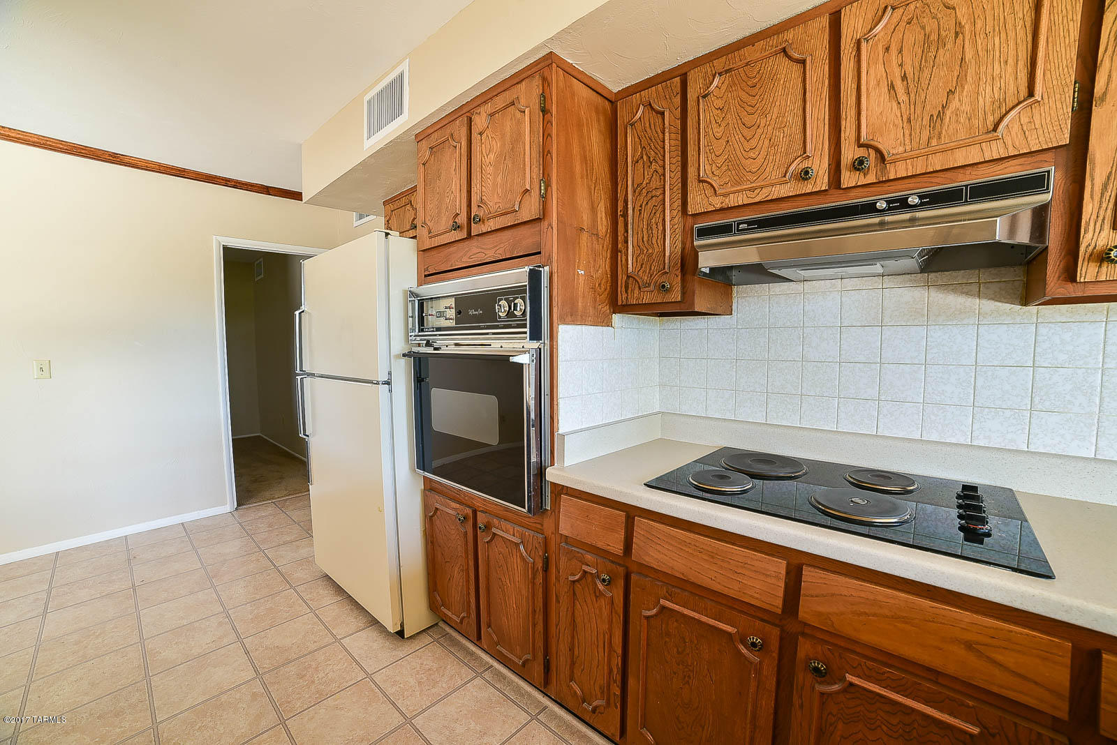 Eastern Hills (15-27) BLK 7,(1-16) BLK 8,(1-4,58-72) BLK 9 - Residential