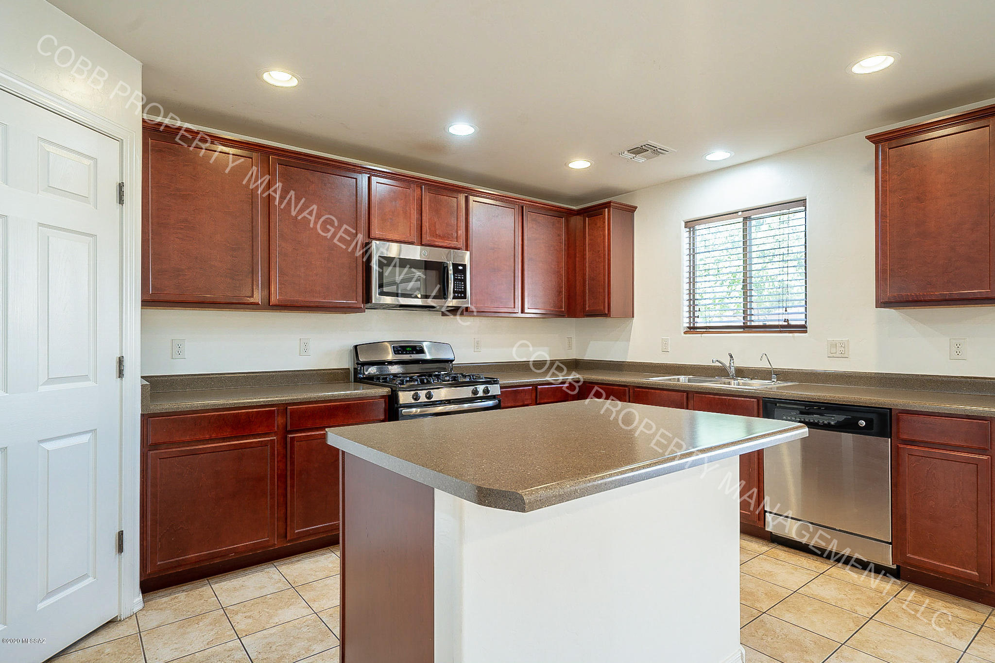 Mirasol (1-72) - Residential Lease