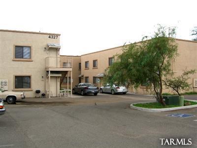 Nearly new! Range, refrig, washer/dryer included. Spacious with two masters and two full baths. Hi efficeincy A/C, dual pane windows. Private townhomes near public library and transportation. Just 2.5 miles from Uof A! Separate fenced yards for kids and pets. Military welcomed. SAVE NOW, CALL NOW!!