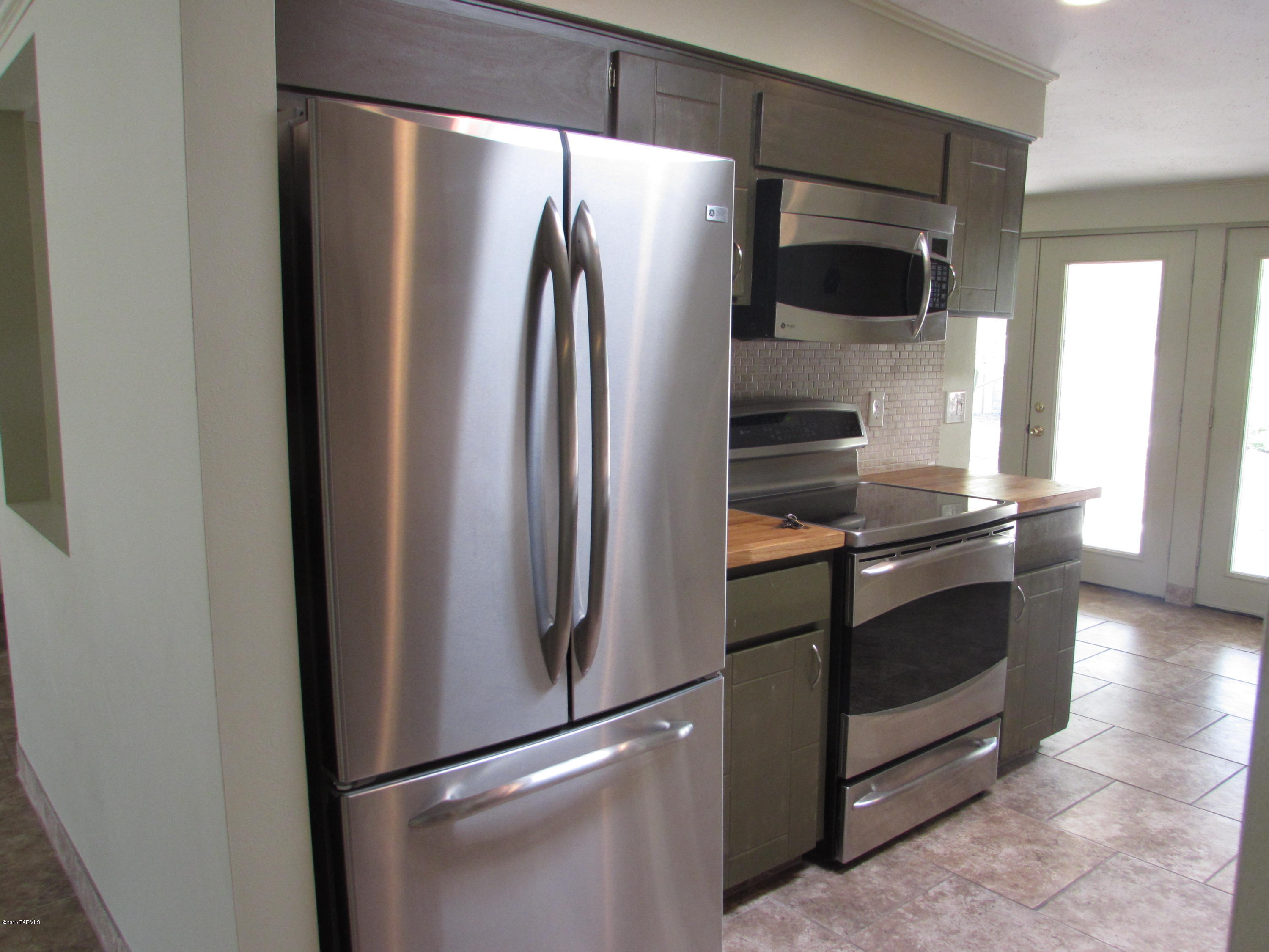 Hidden Hills East (1-118) - Residential Lease