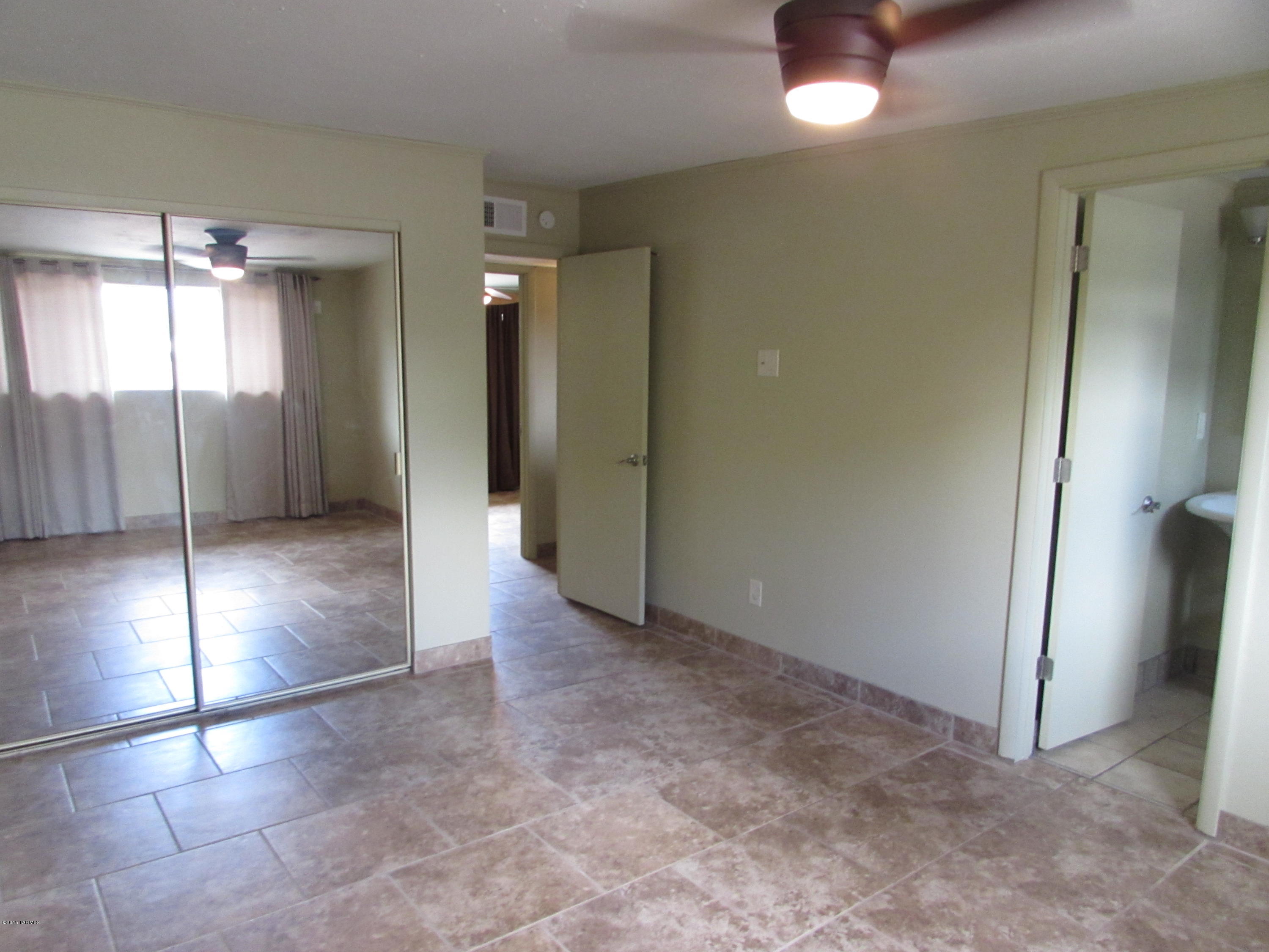 Hidden Hills East (1-118) - Residential Lease