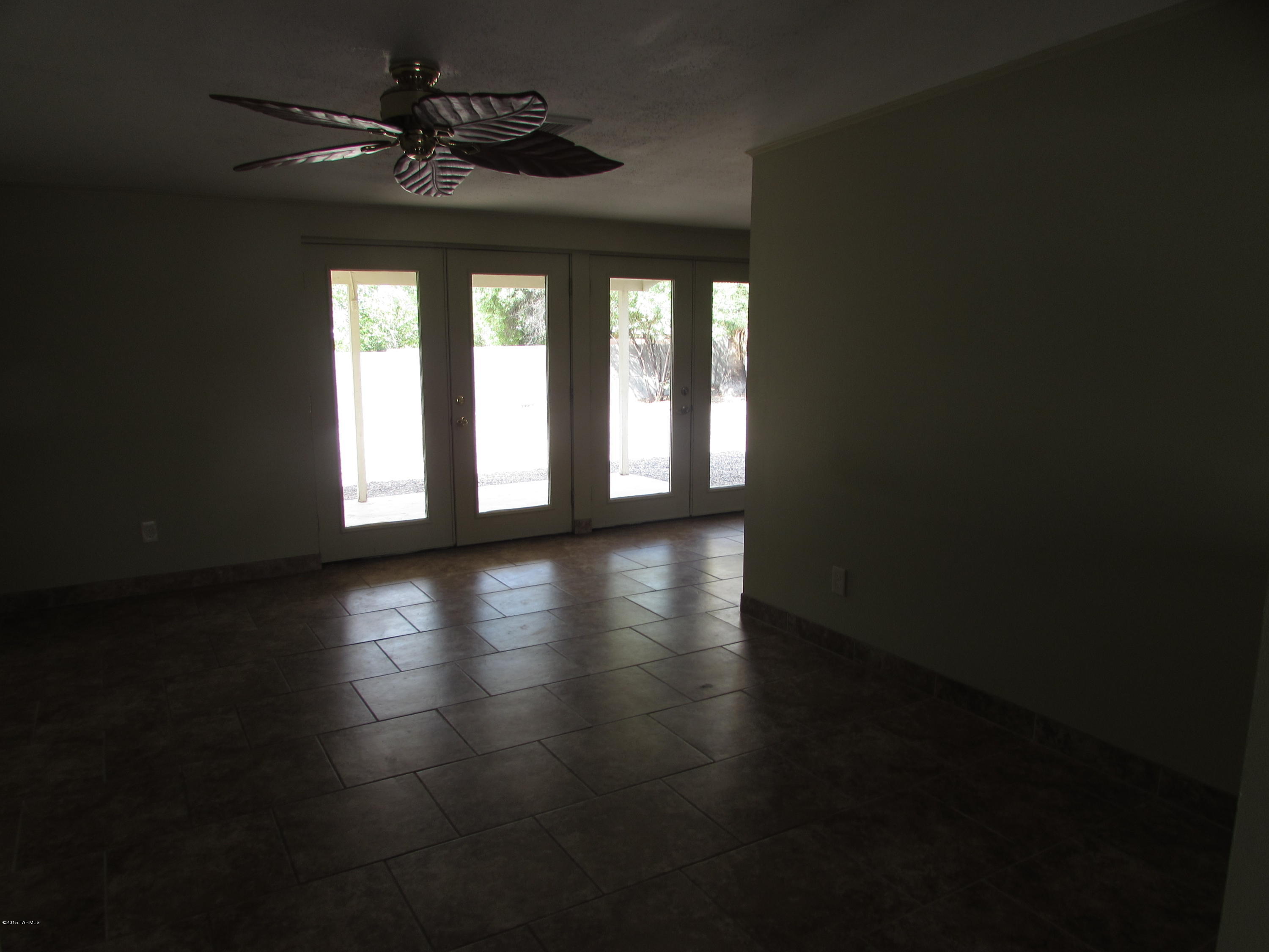 Hidden Hills East (1-118) - Residential Lease