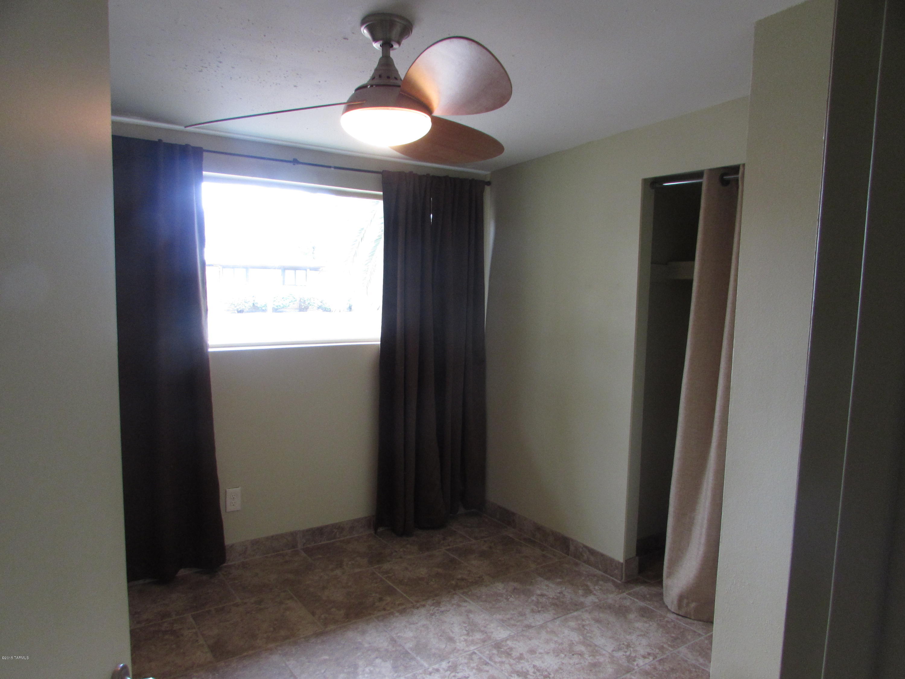 Hidden Hills East (1-118) - Residential Lease
