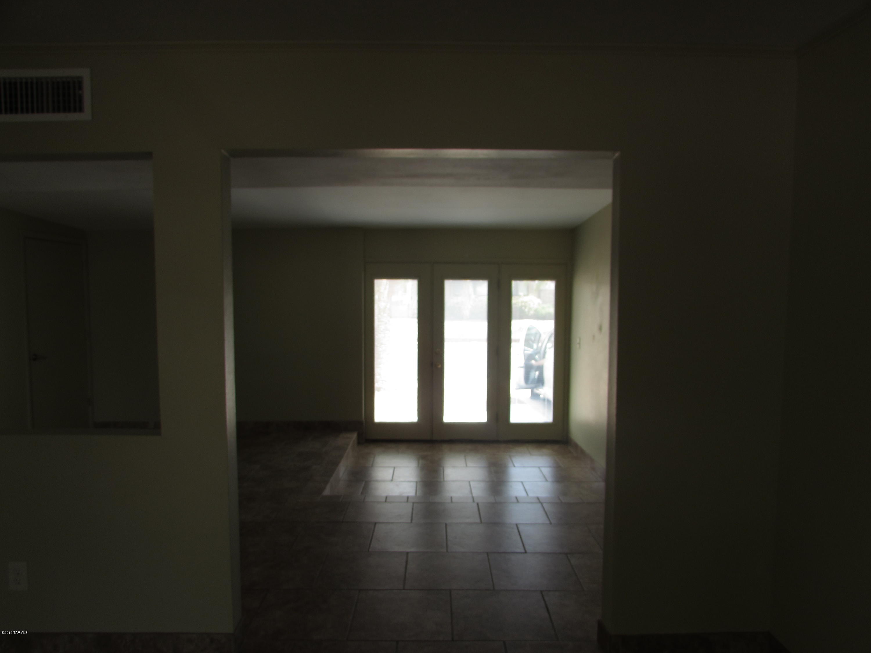 Hidden Hills East (1-118) - Residential Lease
