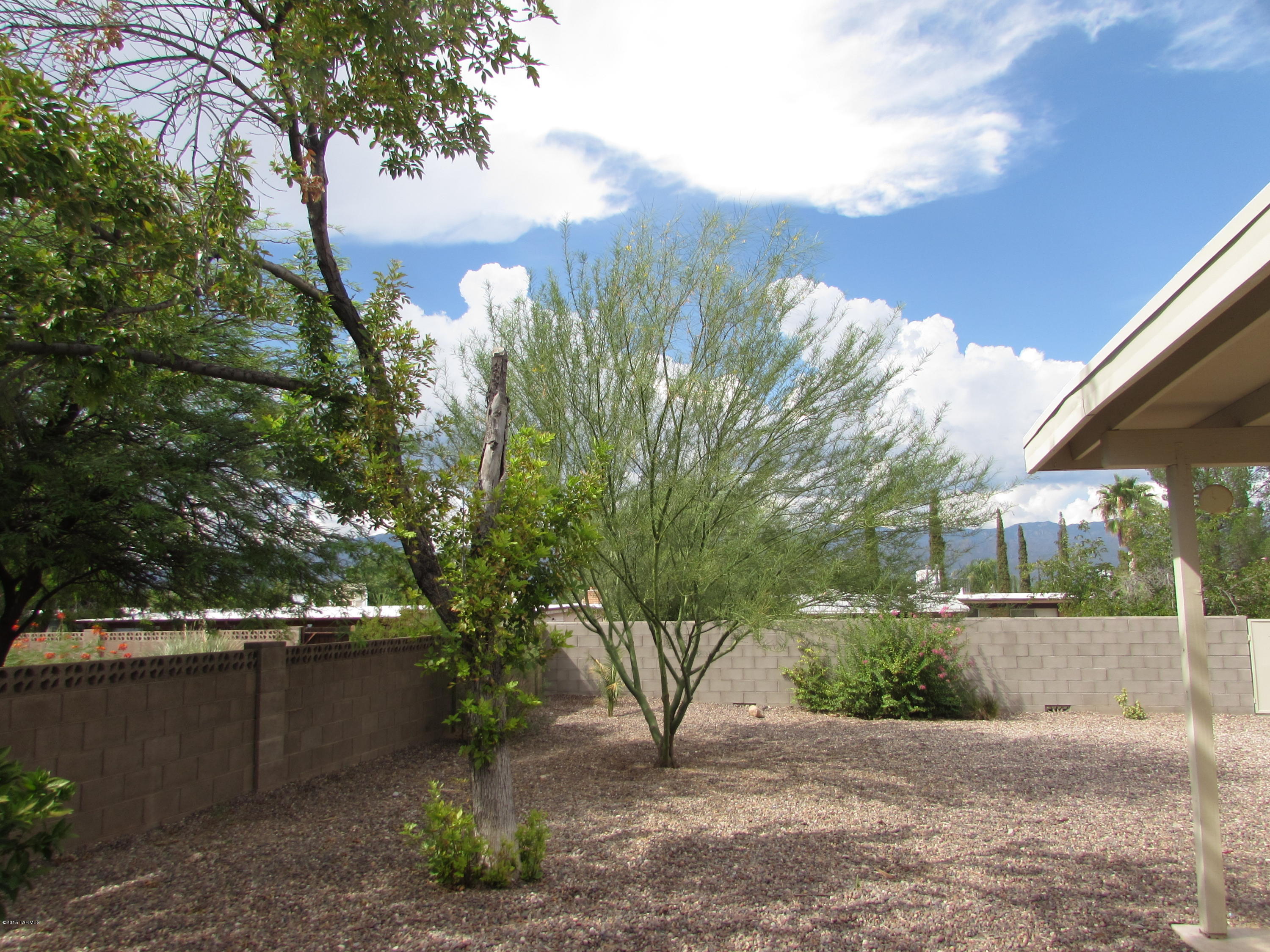 Hidden Hills East (1-118) - Residential Lease
