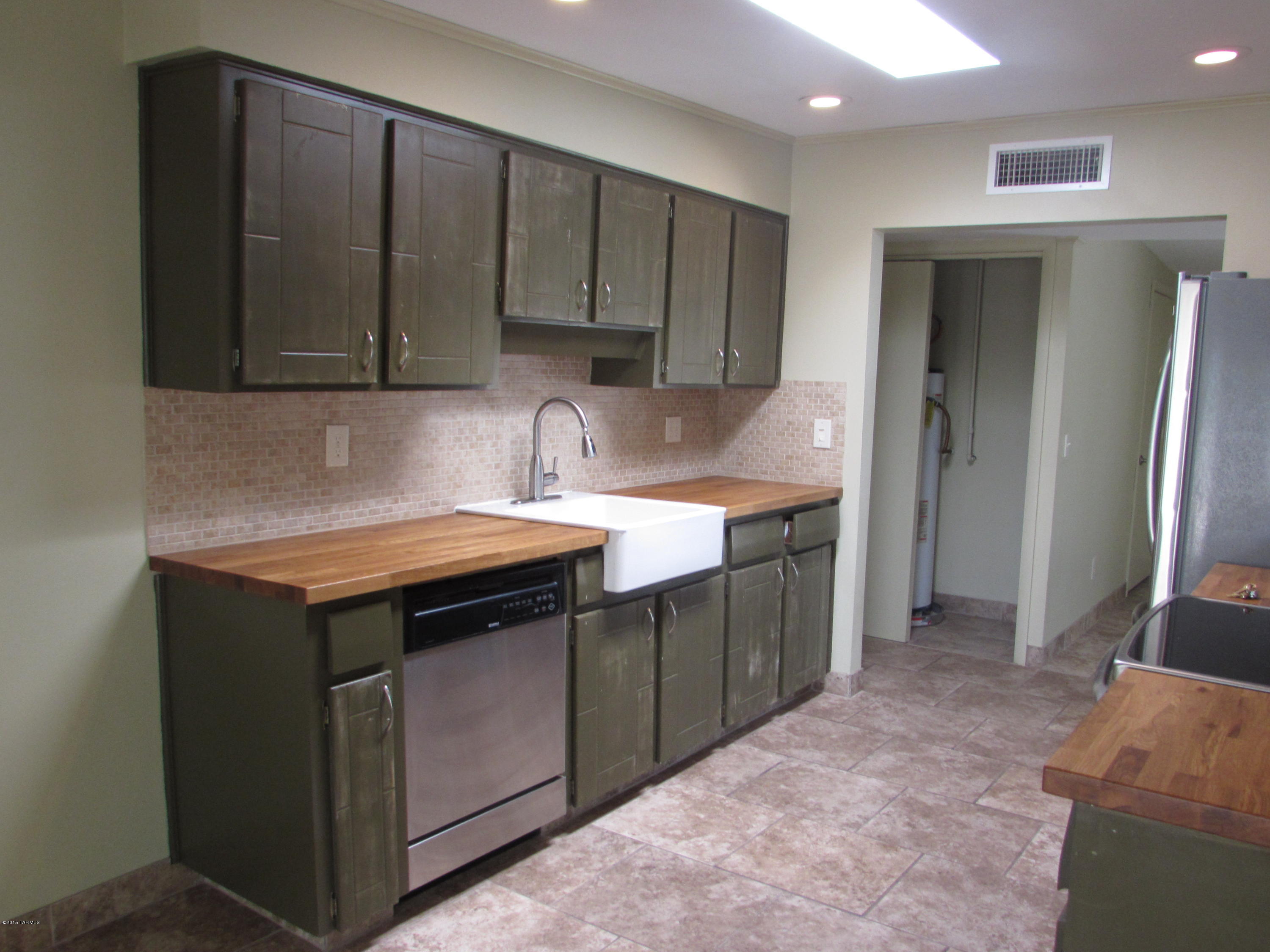 Hidden Hills East (1-118) - Residential Lease