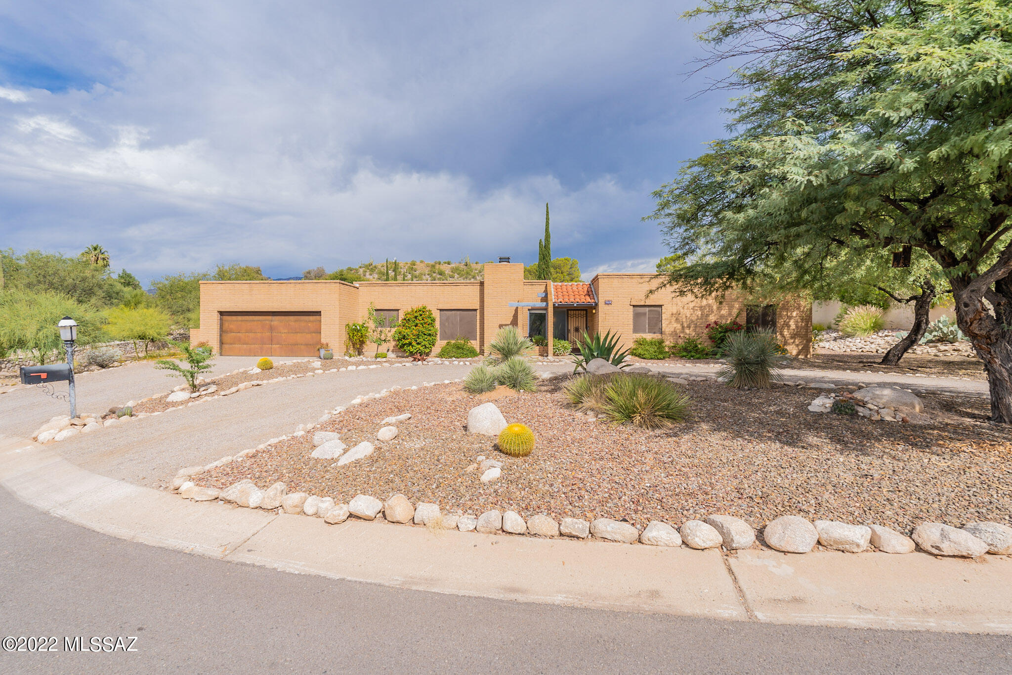 Sabino Vista Knolls (61-135) - Residential