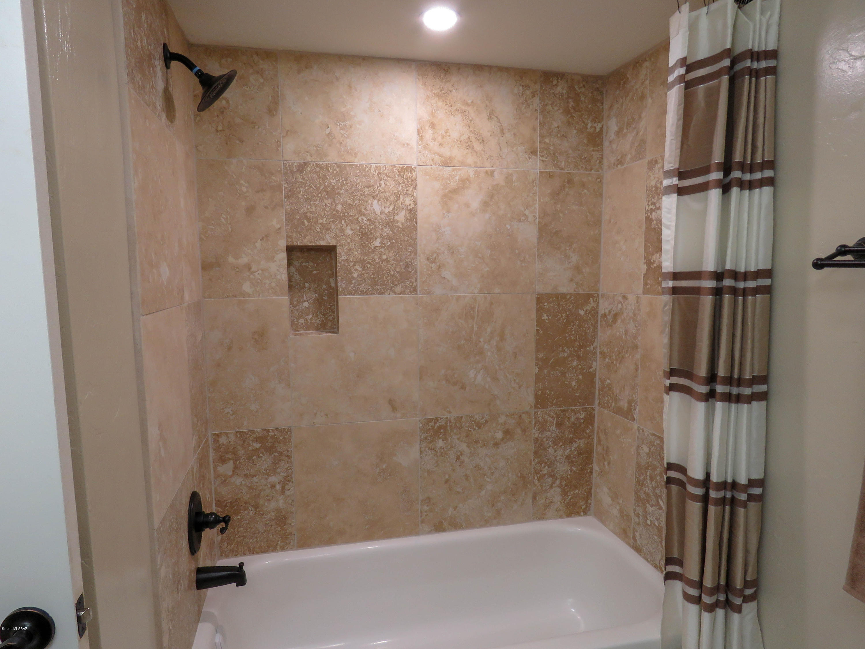 Rancho Del Este (129-148) - Residential