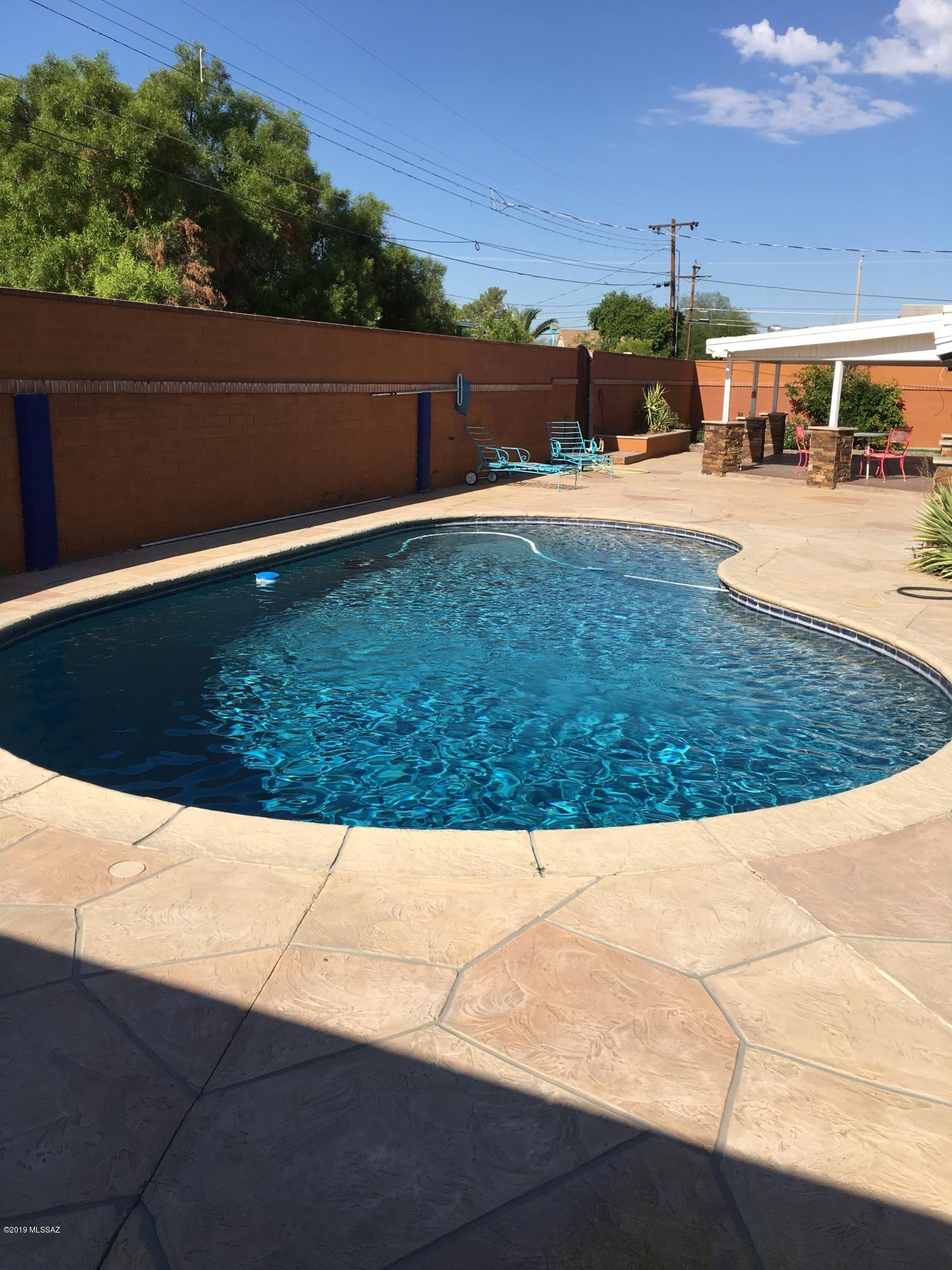 Crest View - Residential Lease