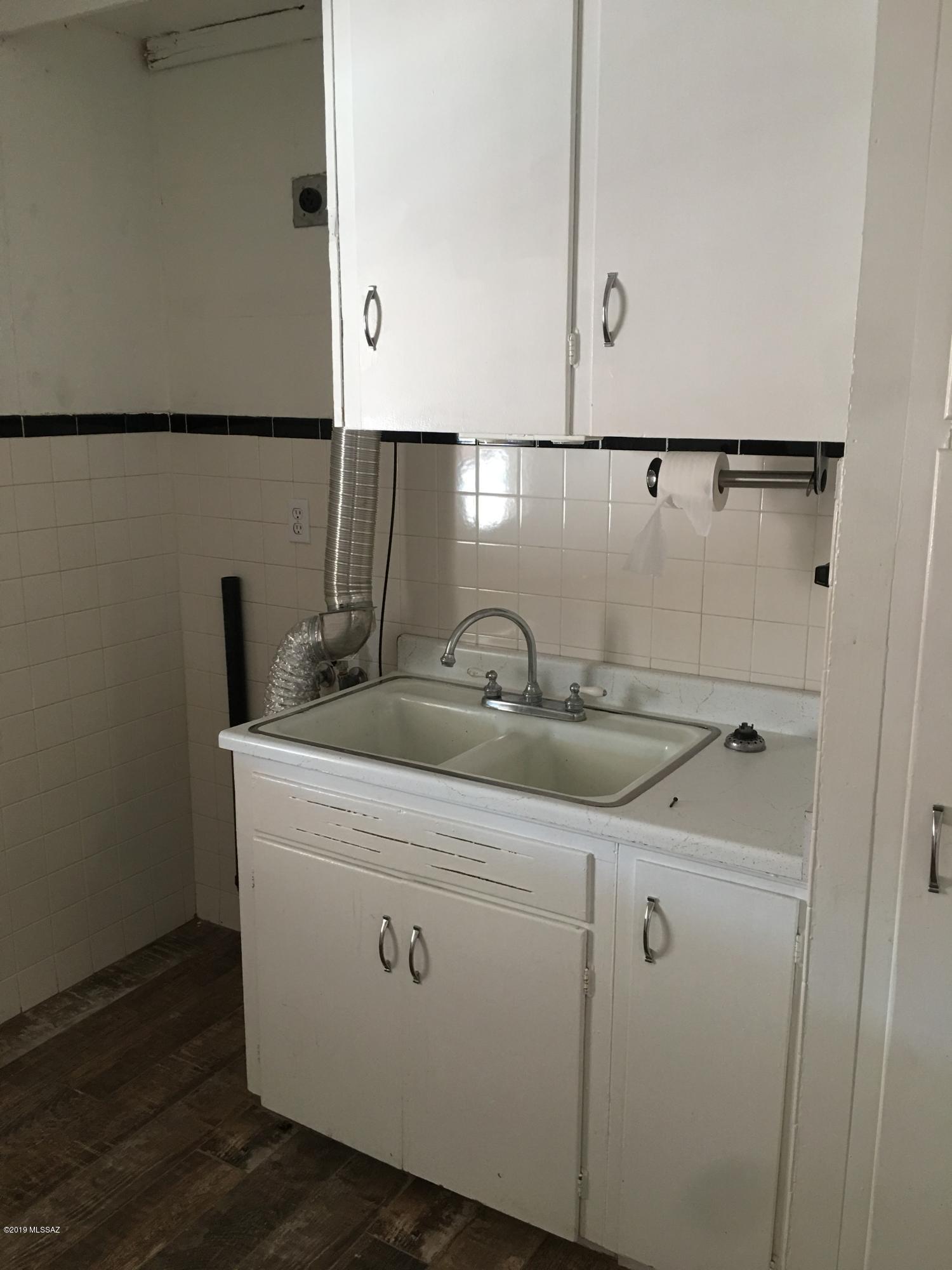 Crest View - Residential Lease