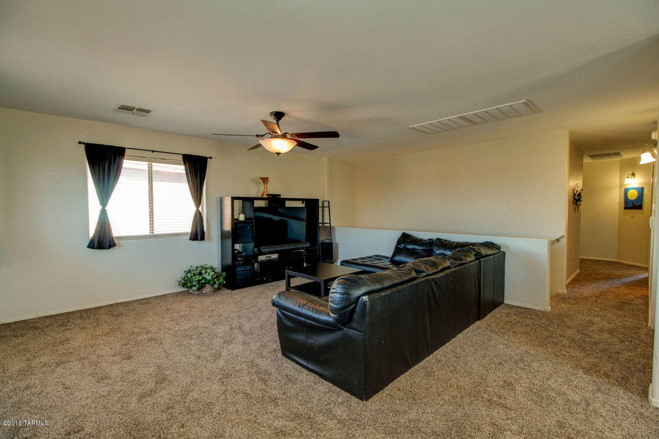 Tres Pueblos - Residential