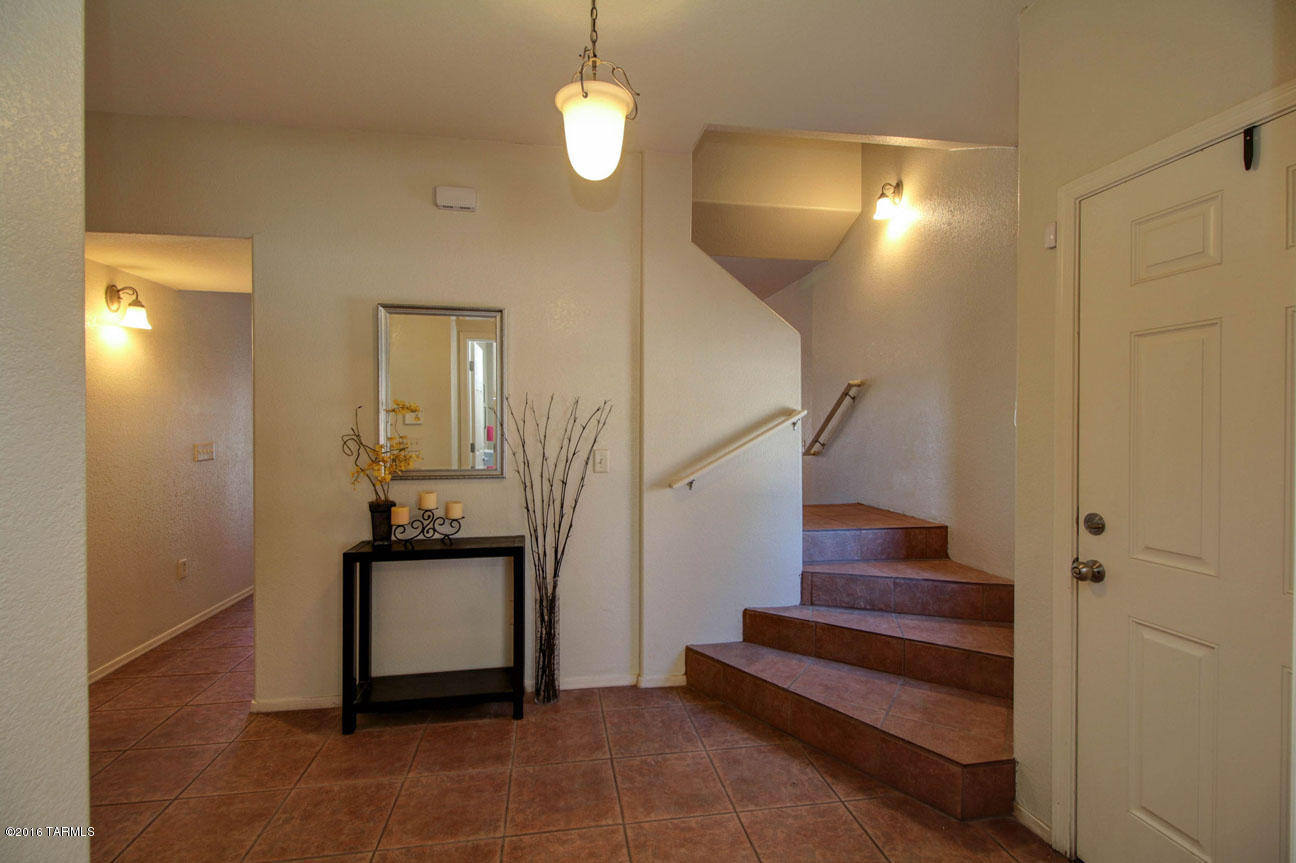 Tres Pueblos - Residential