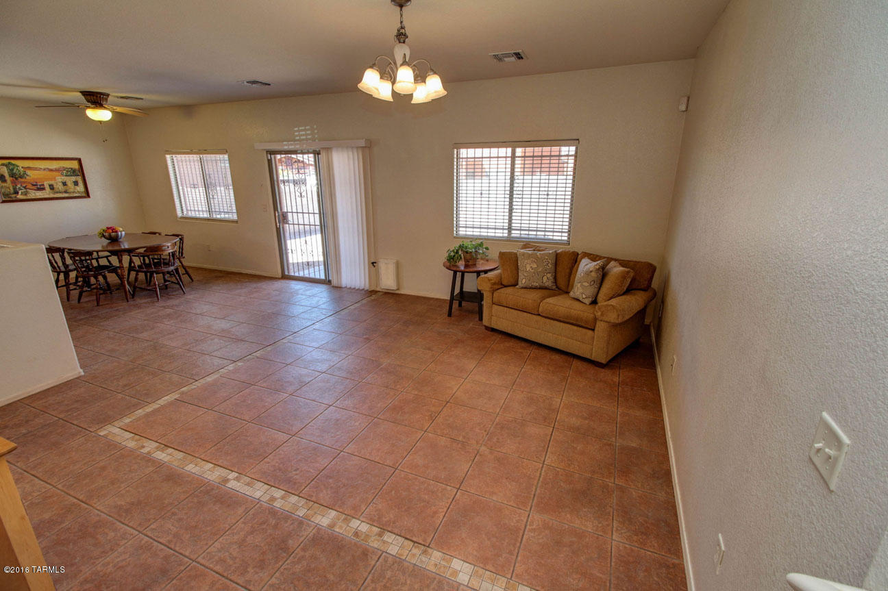 Tres Pueblos - Residential