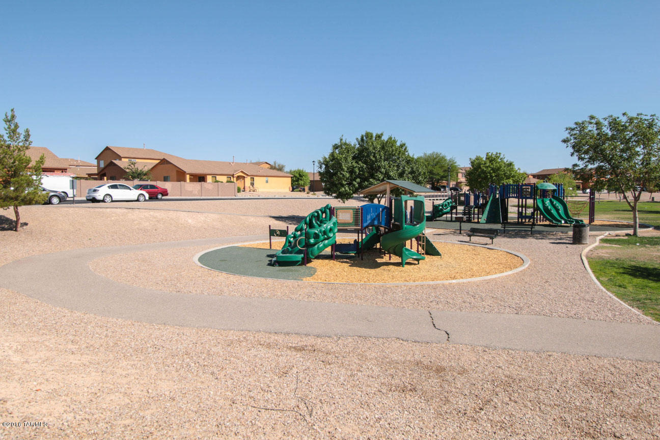 Tres Pueblos - Residential