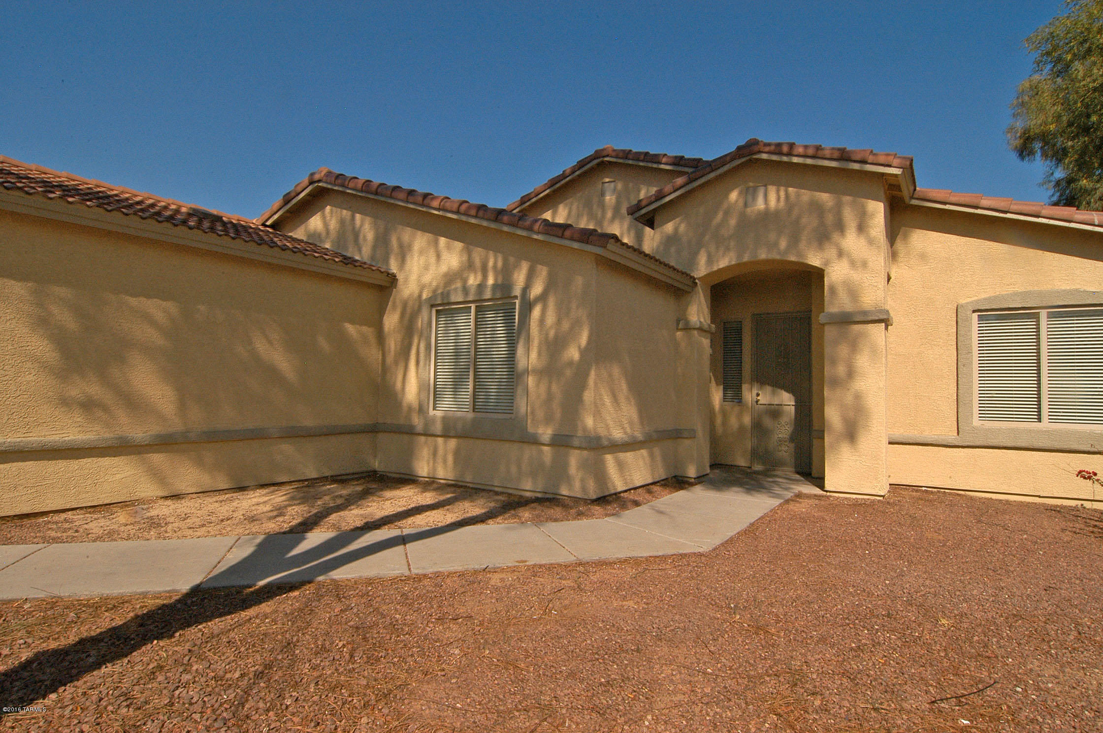 This is a ''get going'' location in a great subdivision close to I-10, with lots of close restaurants and the new Tangerine Outlet Mall. The sellers also enjoyed the privacy of a cul de sac and the family feel of good neighbors. The home features all new flooring in the bedrooms and the large family room, fresh paint, interior and exterior, with a refreshing pool. The home also has a split floor plan, with high vaulted ceilings, and a very large master suite with a walk in closet. The master bath also has dual sinks and a large garden tub with a walk in shower. The covered patio is great for evening BBQ. Welcome home.