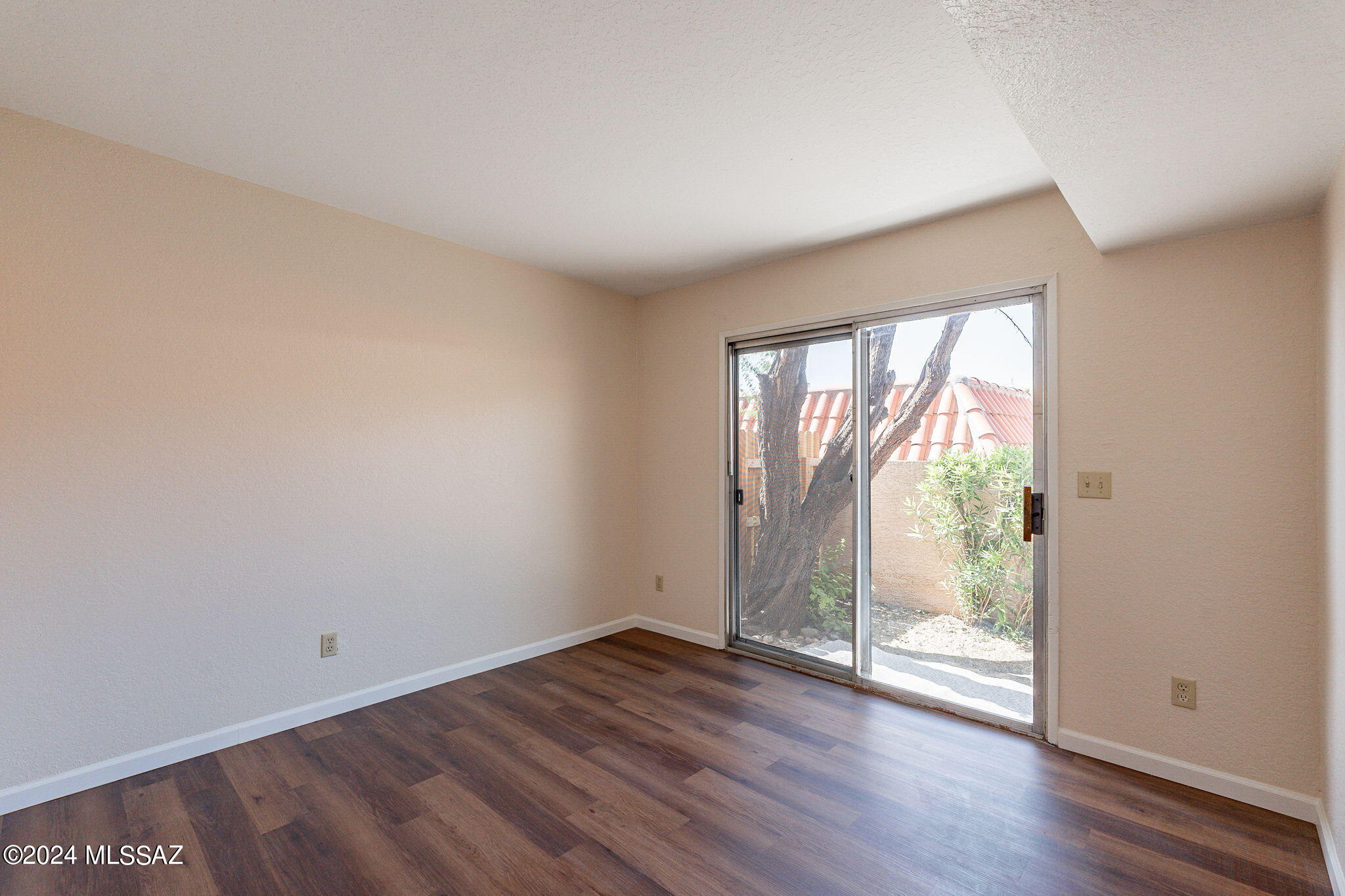 Rancho Sahuaro (1-33) - Residential