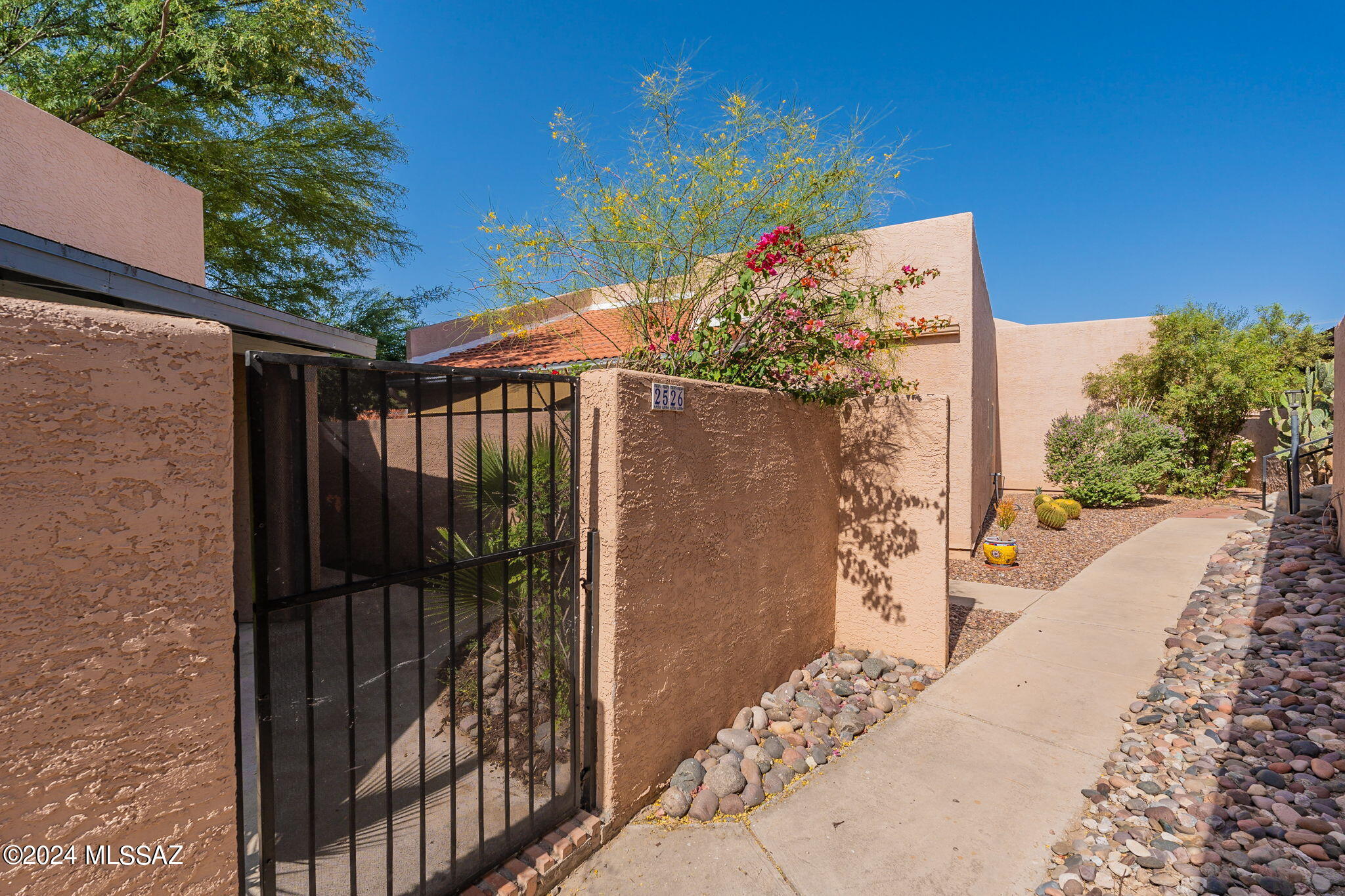 Rancho Sahuaro (1-33) - Residential