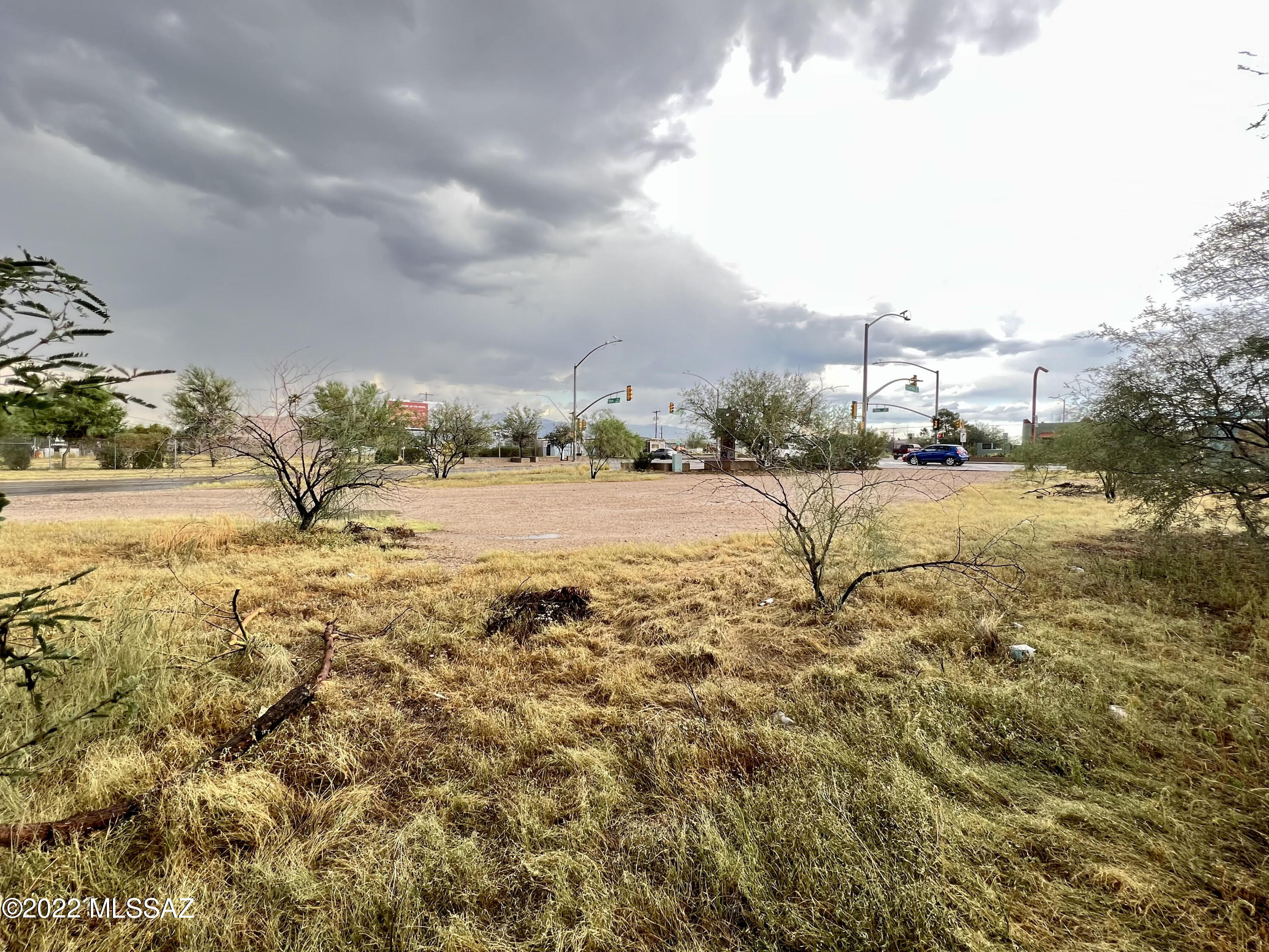 3 contiguous lots zoned C-2 on the corner of Park and Silverlake.  Combine them for a retail commercial business or build three small houses-- great rental opportunity.