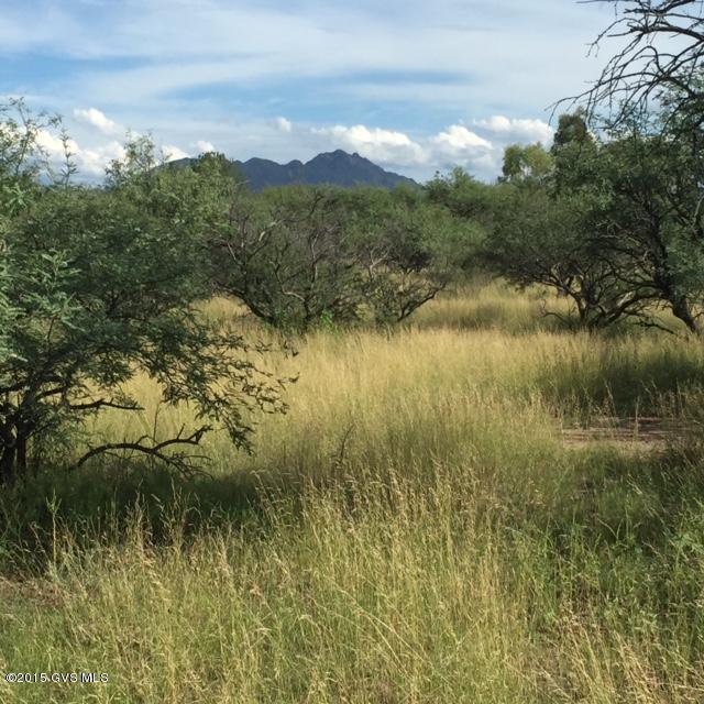 Wonderful building site in the Tubac Valley Country Club Estates