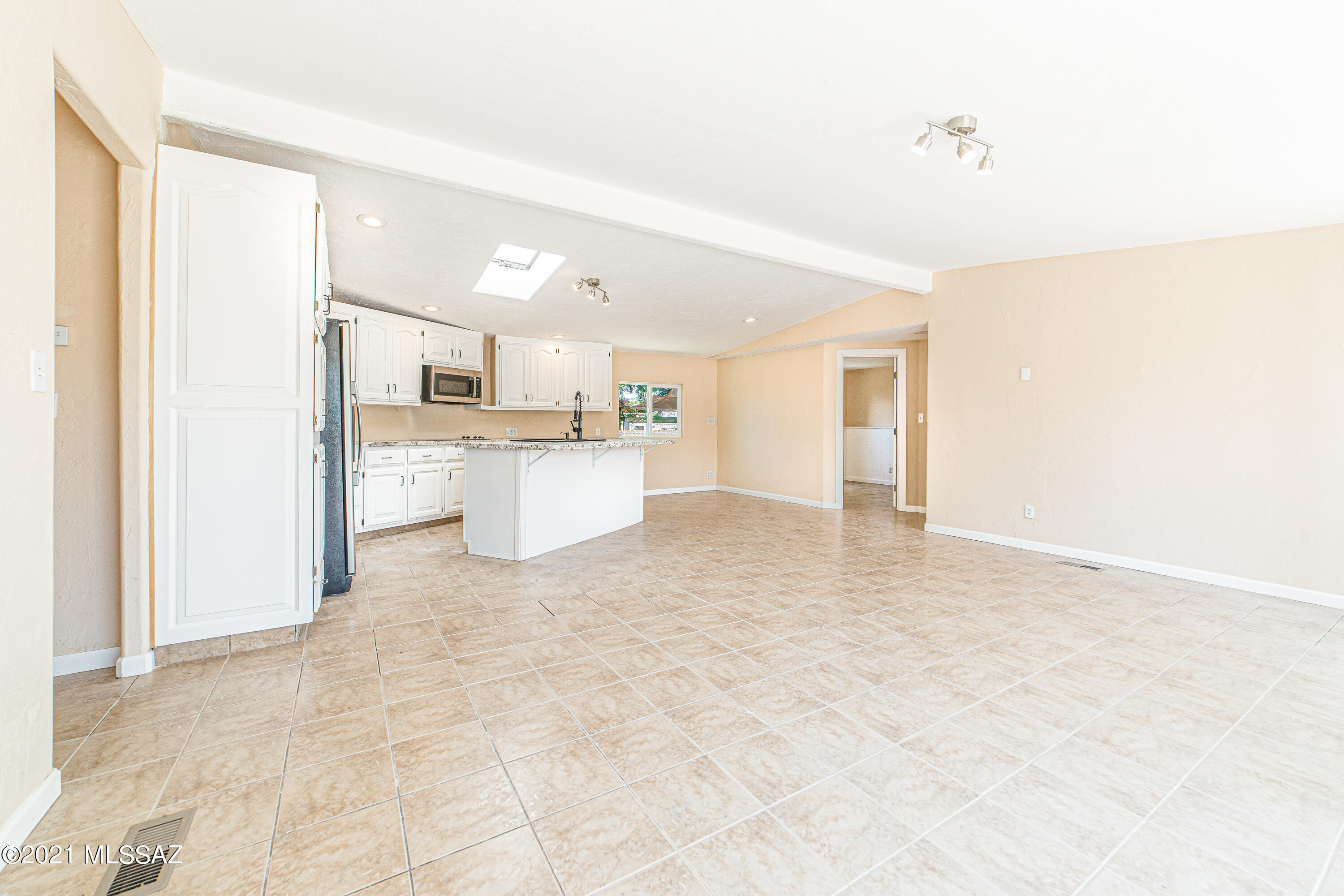 Riverside Gardens - Residential