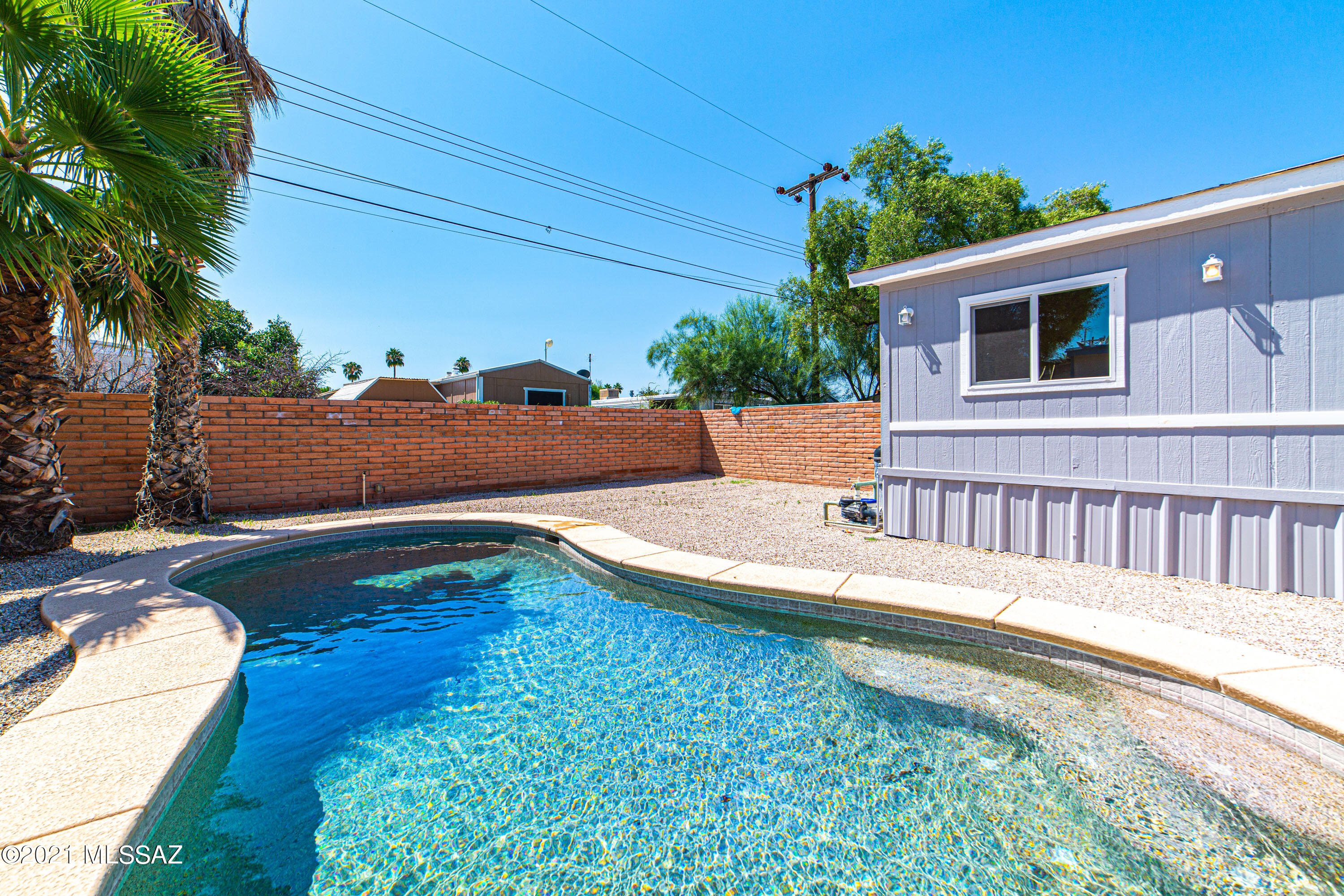 Riverside Gardens - Residential