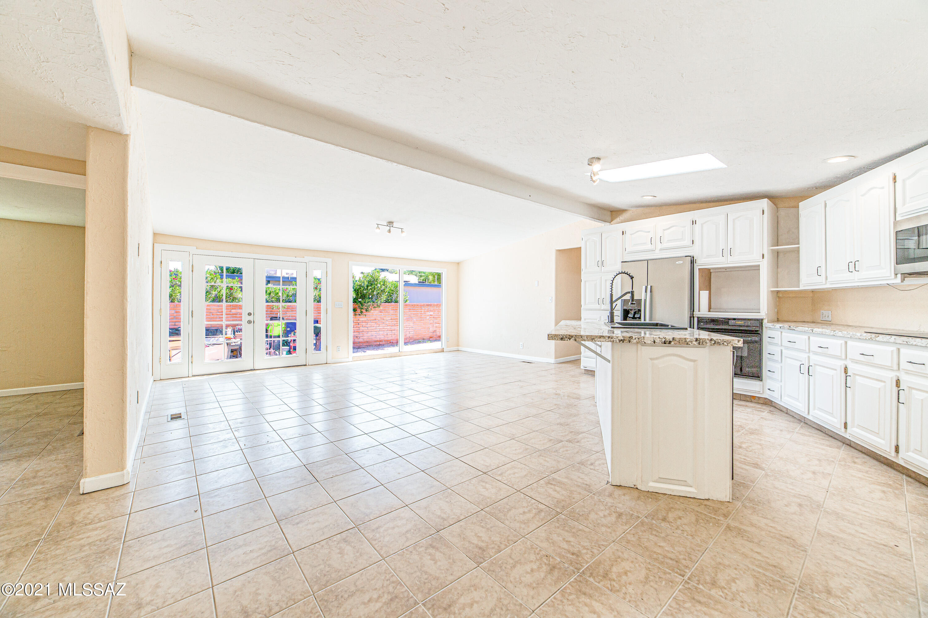 Riverside Gardens - Residential