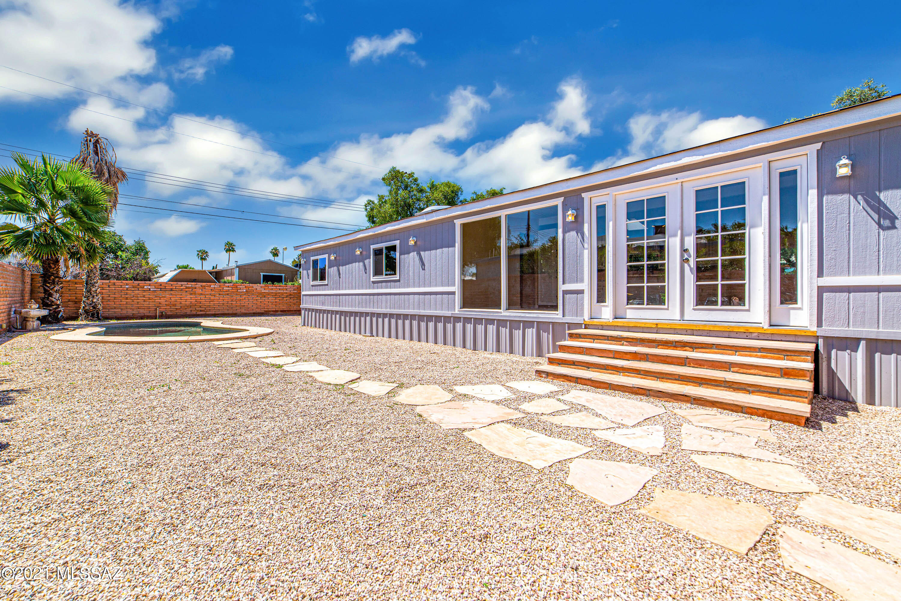 Riverside Gardens - Residential