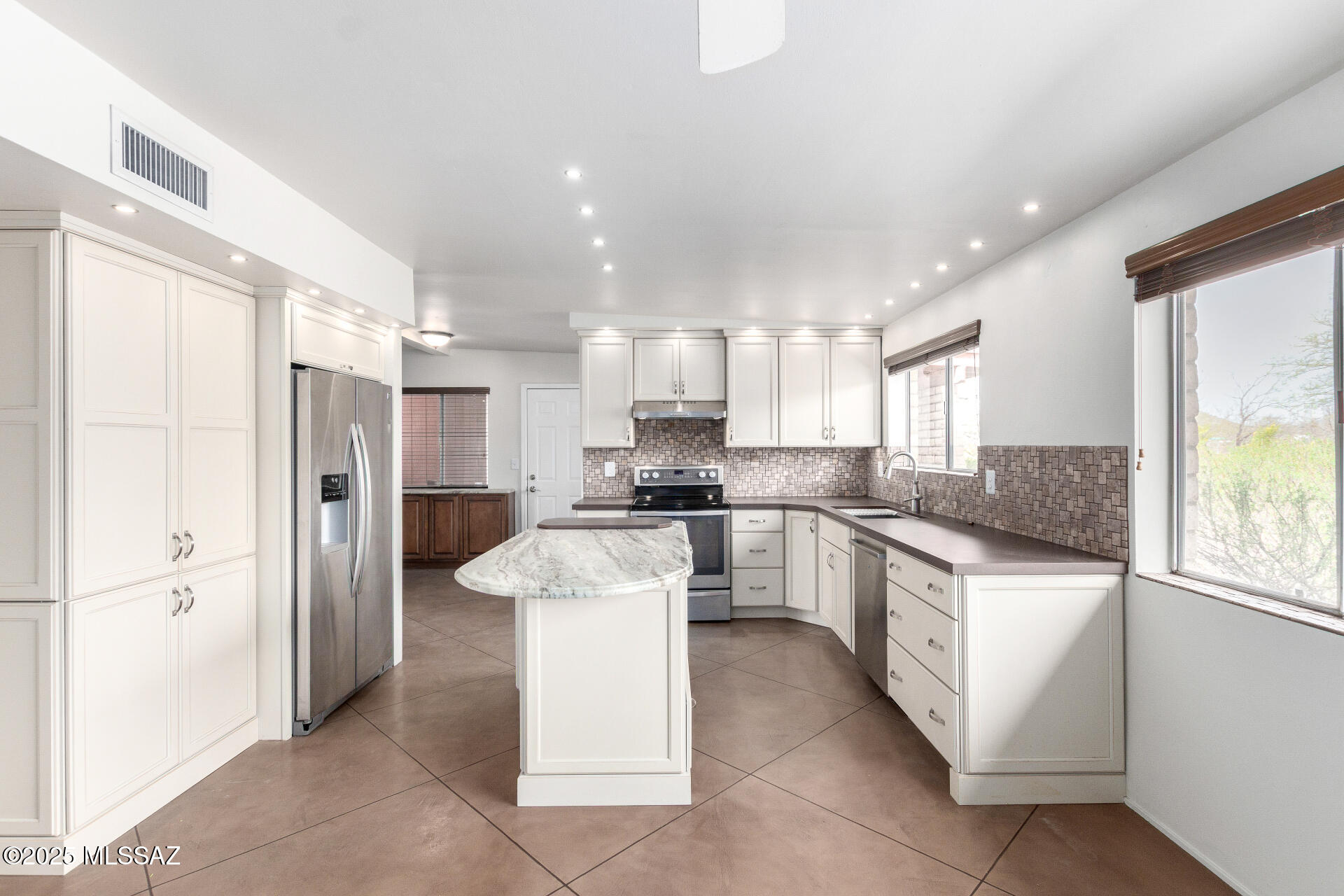 Tres Lomas North (1-135) - Residential