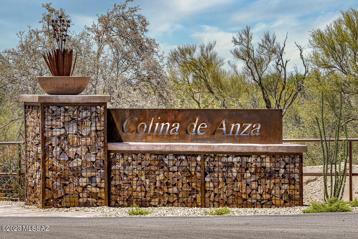 De Anza - Residential