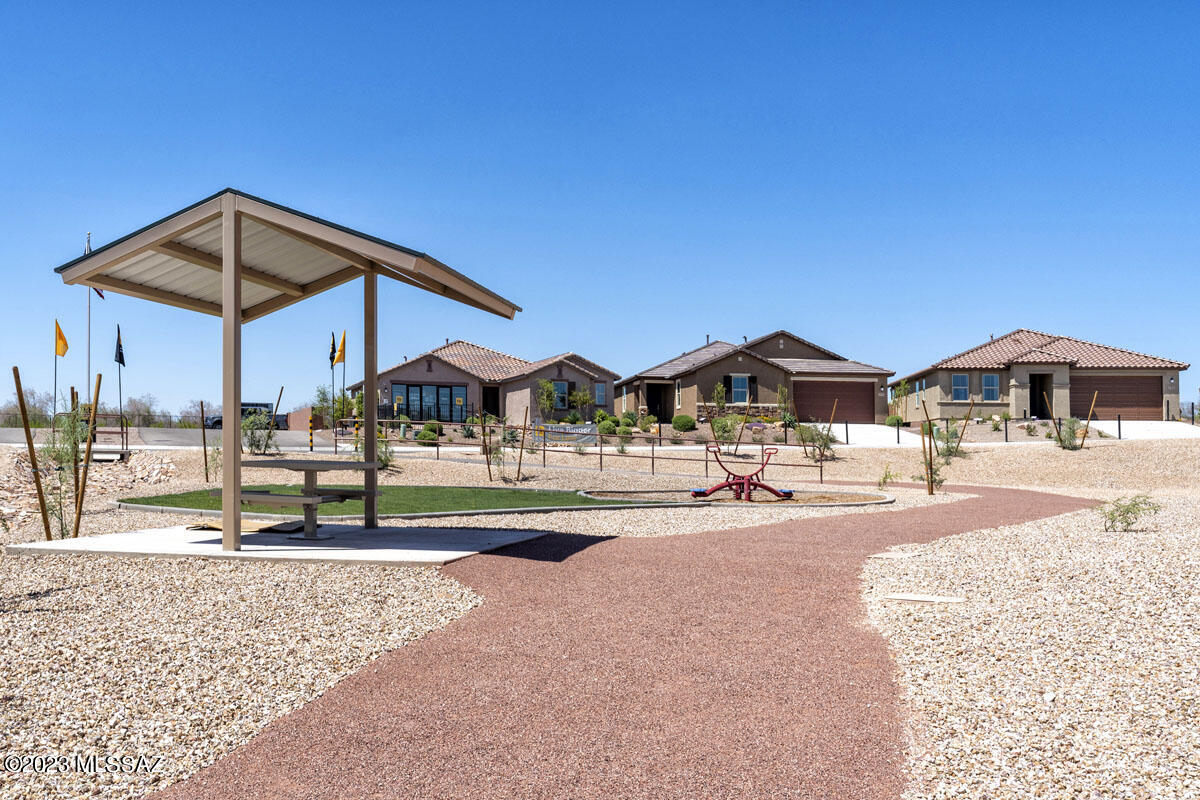 De Anza - Residential